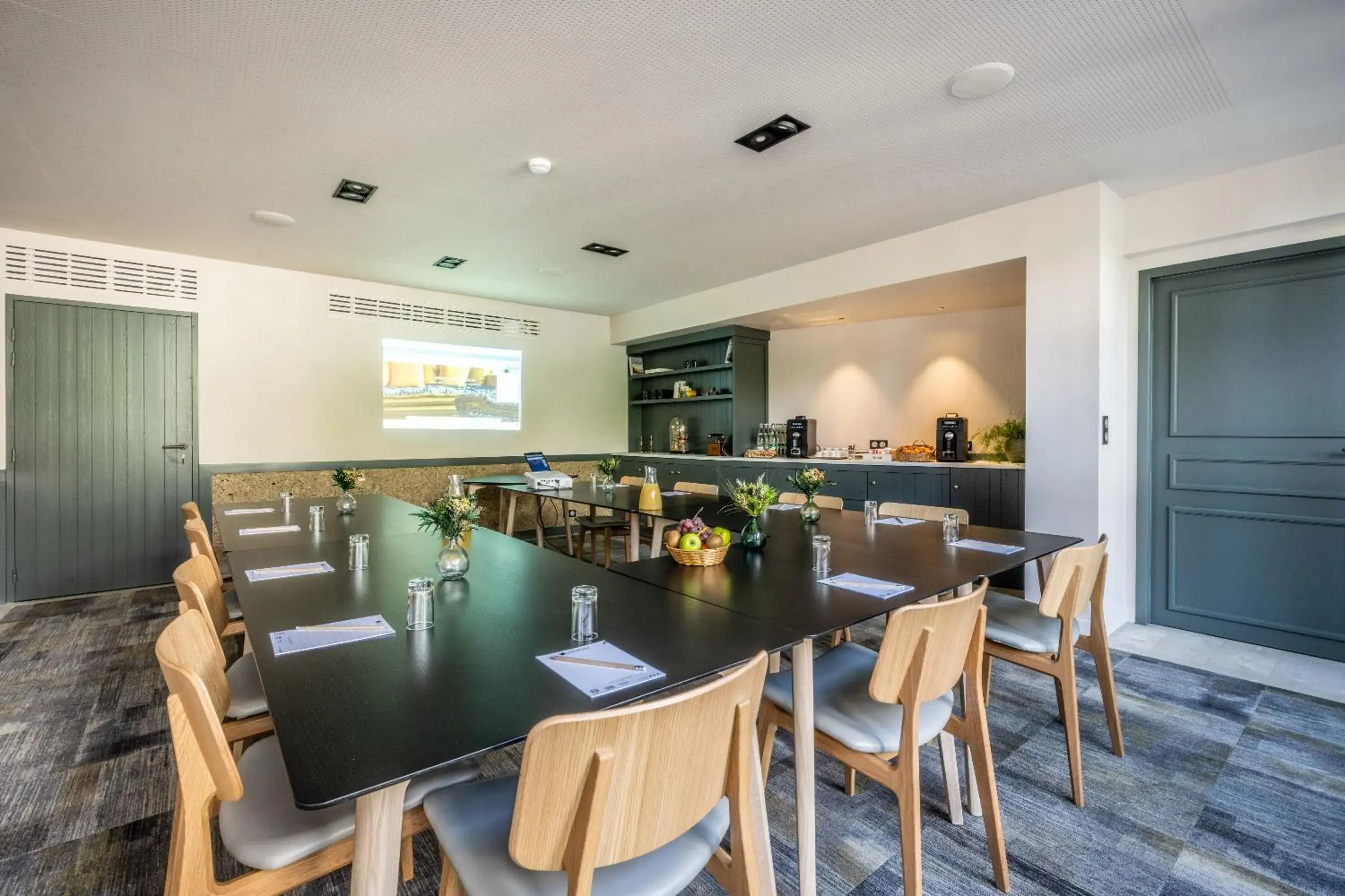 Meeting/conference room, Restaurant/Places to Eat in Hôtel Saint Nicolas