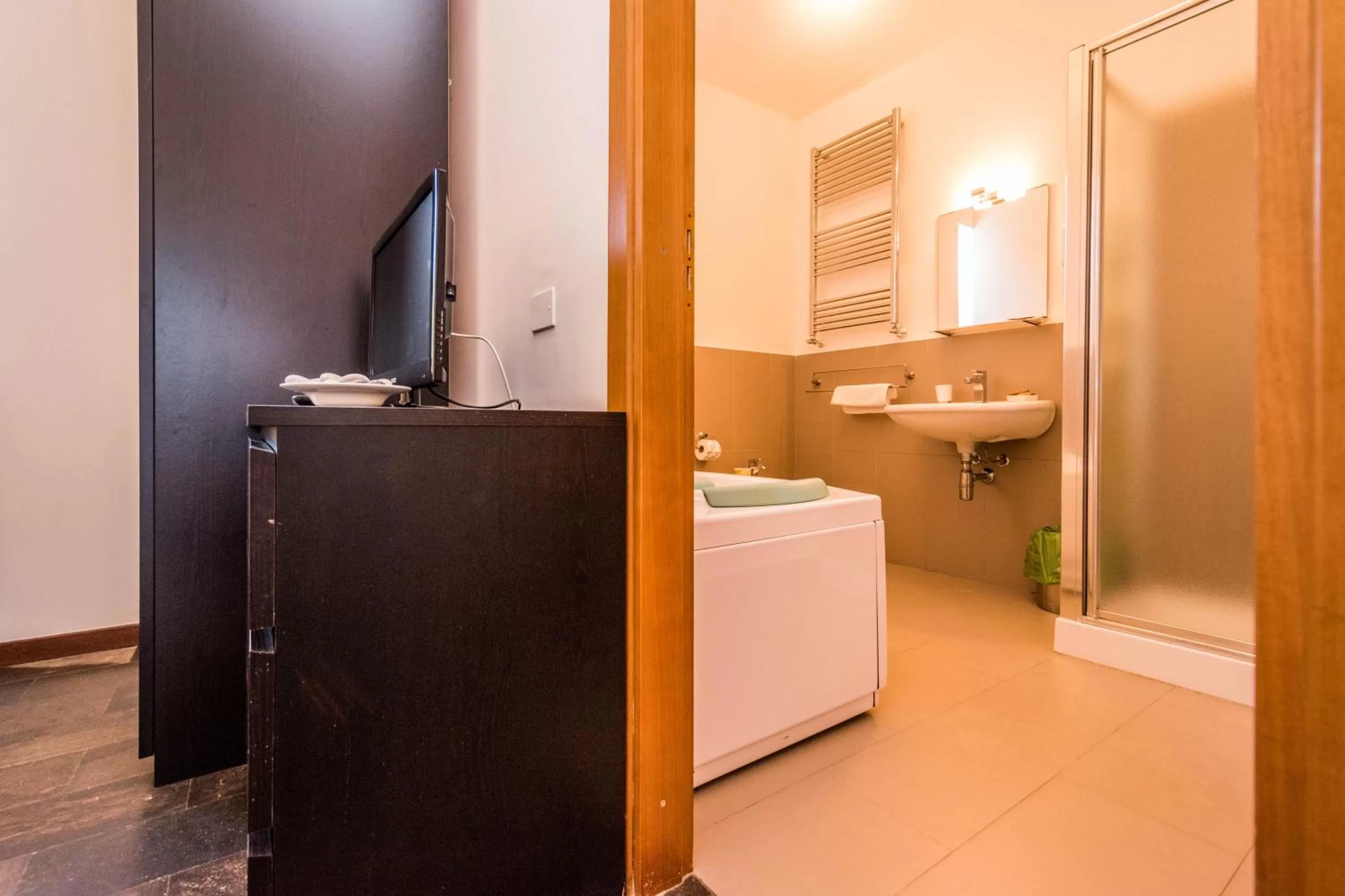 Shower, Bathroom in B&B Le Dune - Self Check in