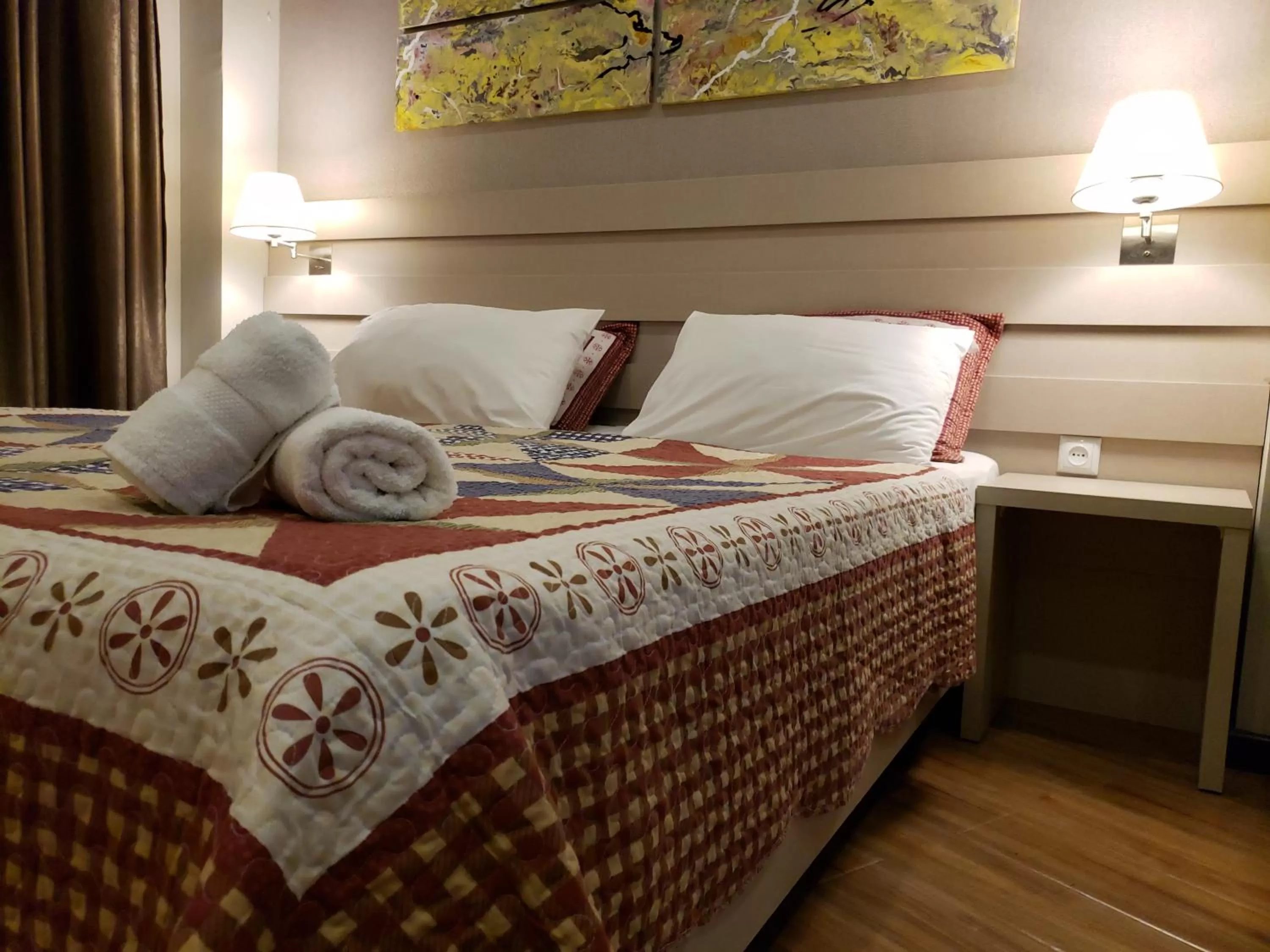 Bedroom, Bed in Sani Apart Hotel