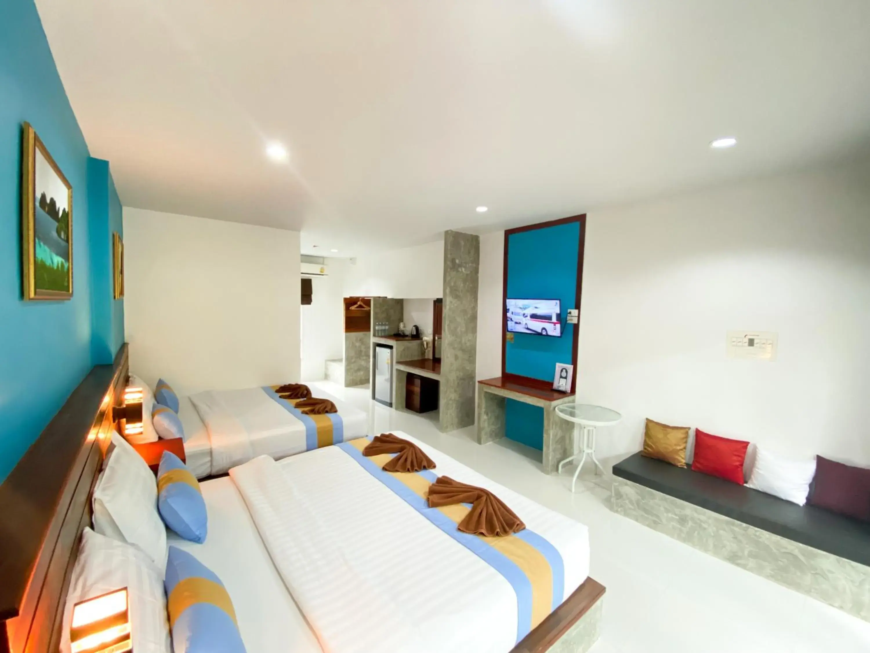 TV and multimedia in Hatzanda Lanta Resort - SHA Extra Plus