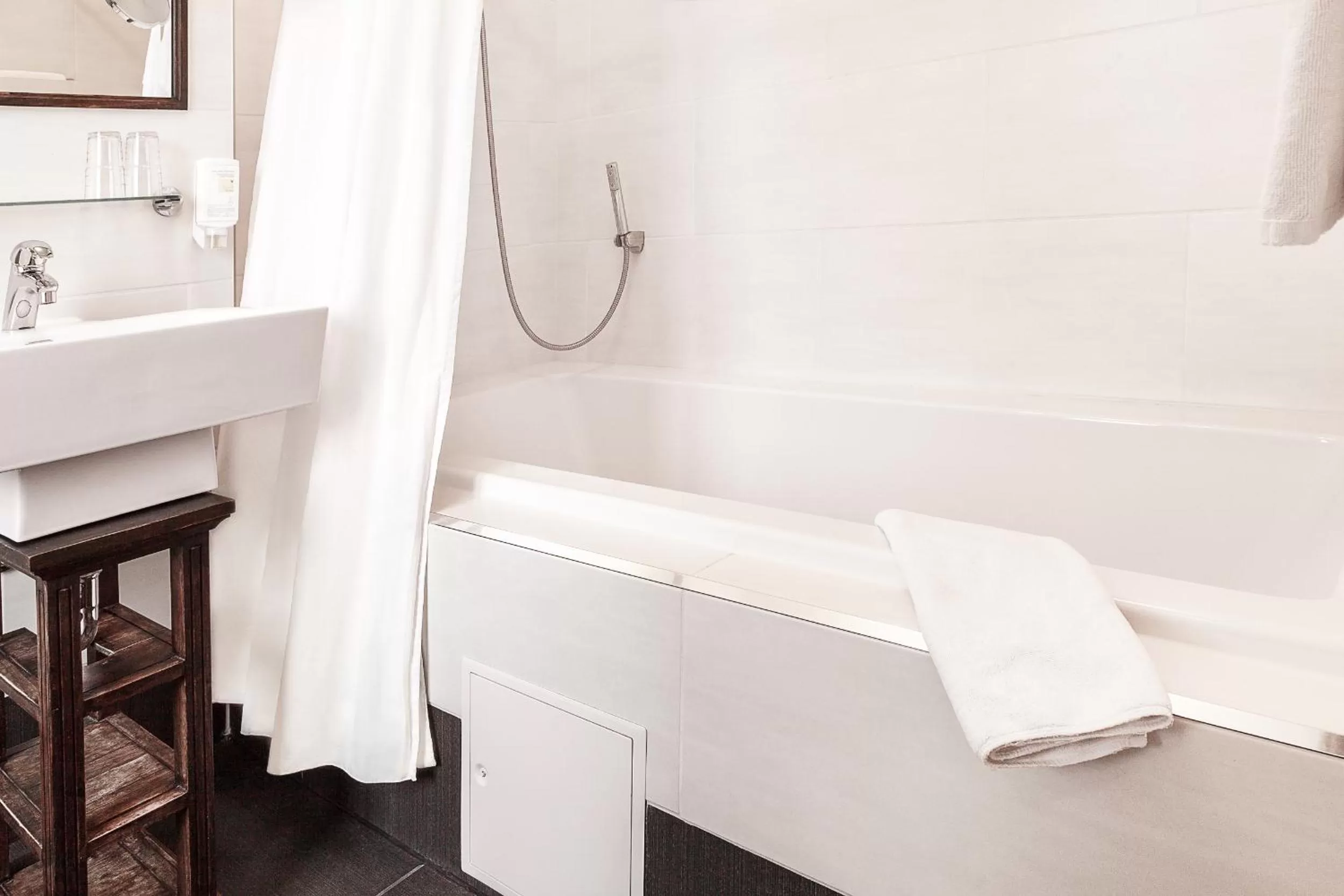 Bathroom in Hotel Aviv Dresden