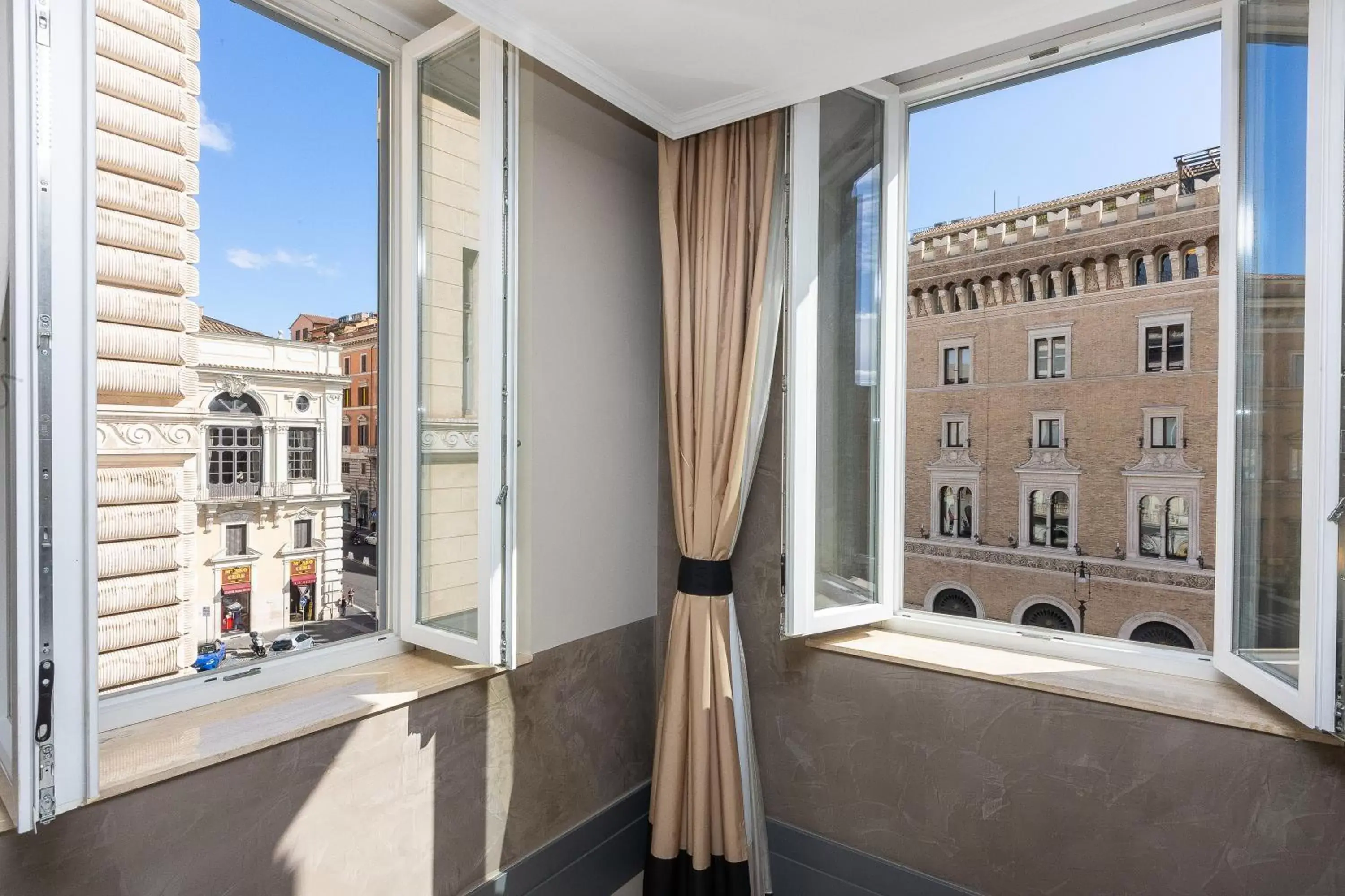 City view in Hotel Castellino Roma City view in Hotel Castellino Roma