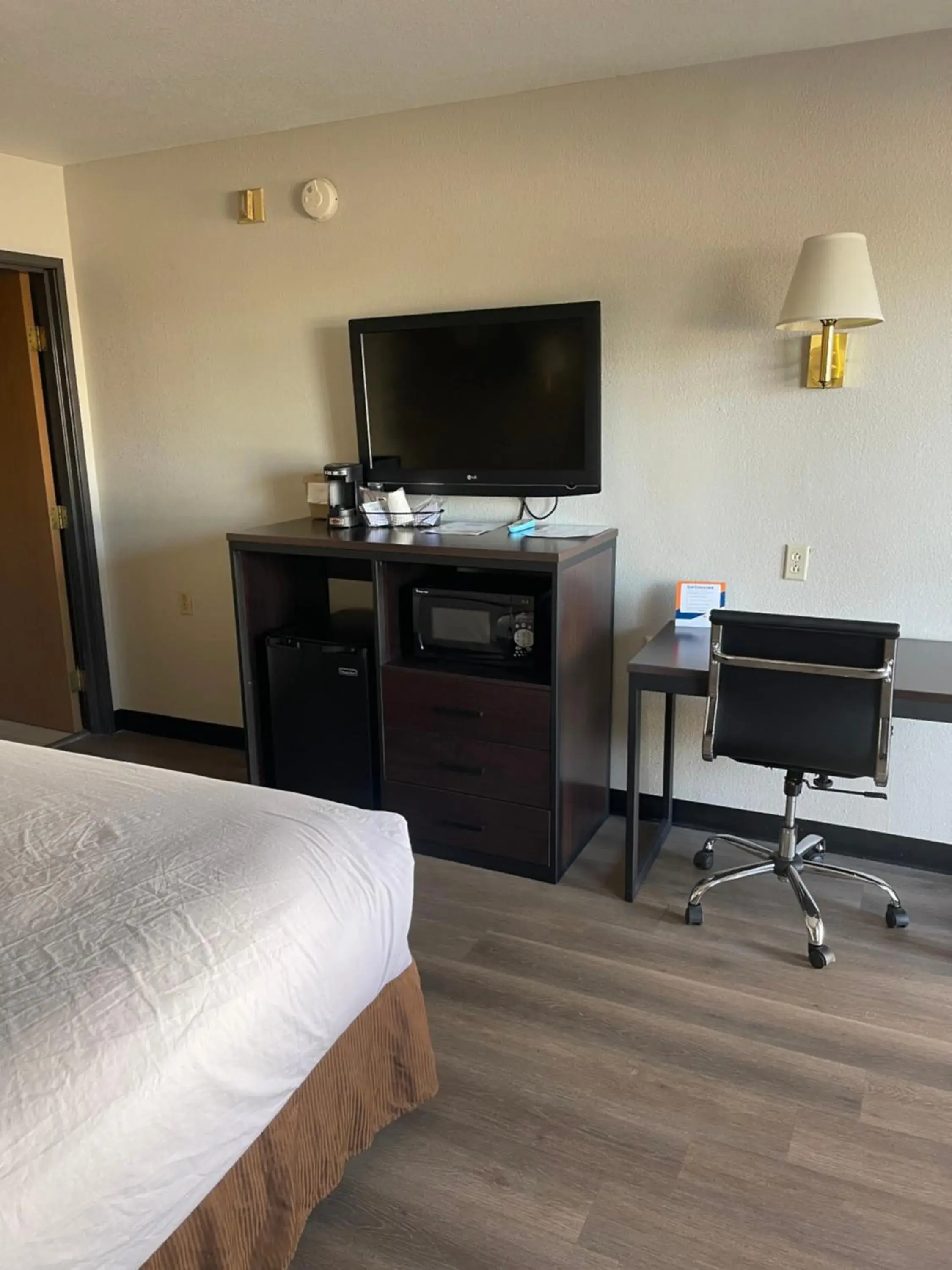 TV/Entertainment Center in Travelodge by Wyndham Tucson AZ