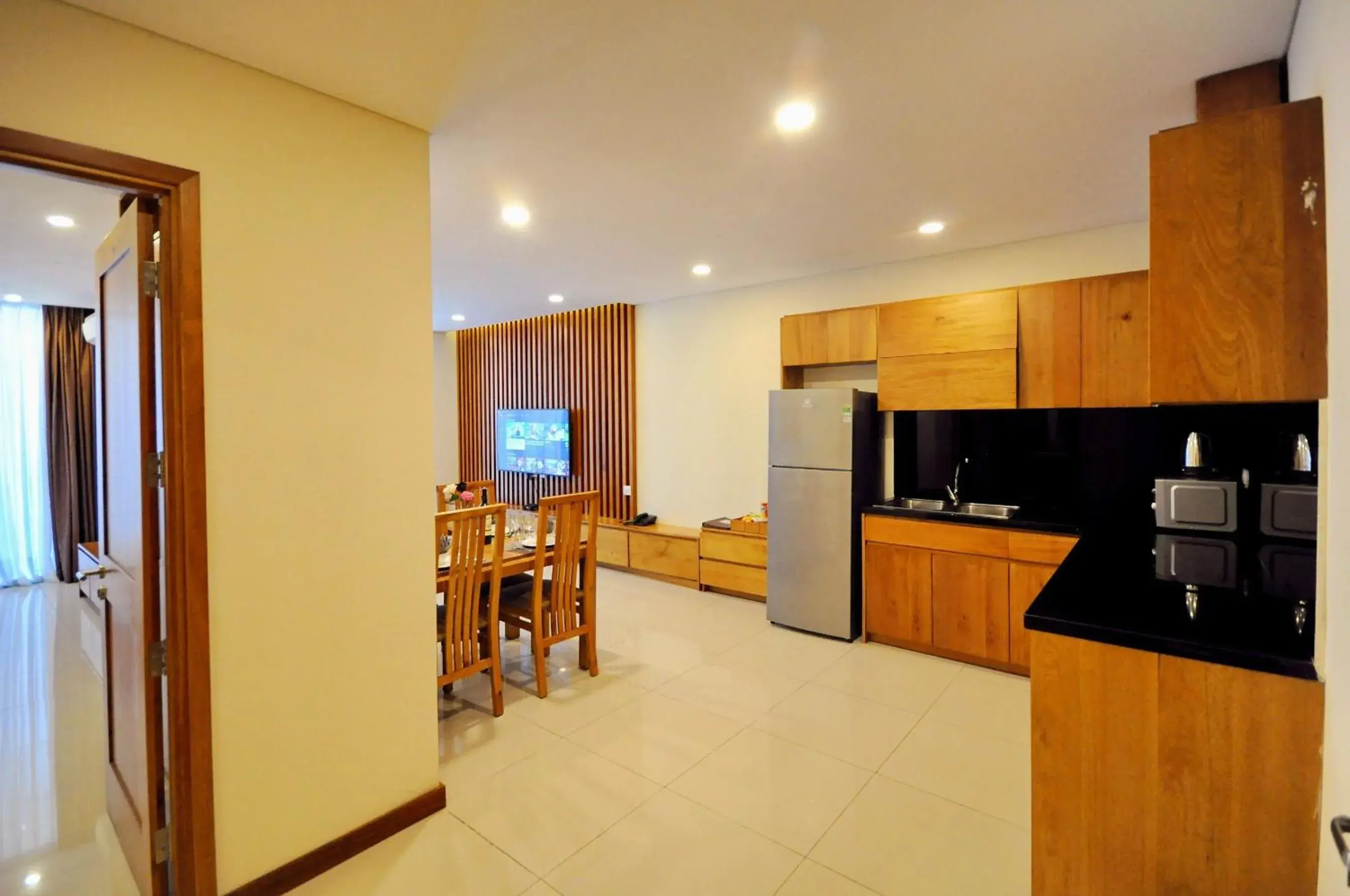 Kitchen/Kitchenette in Holi Beach Hotel & Apartments