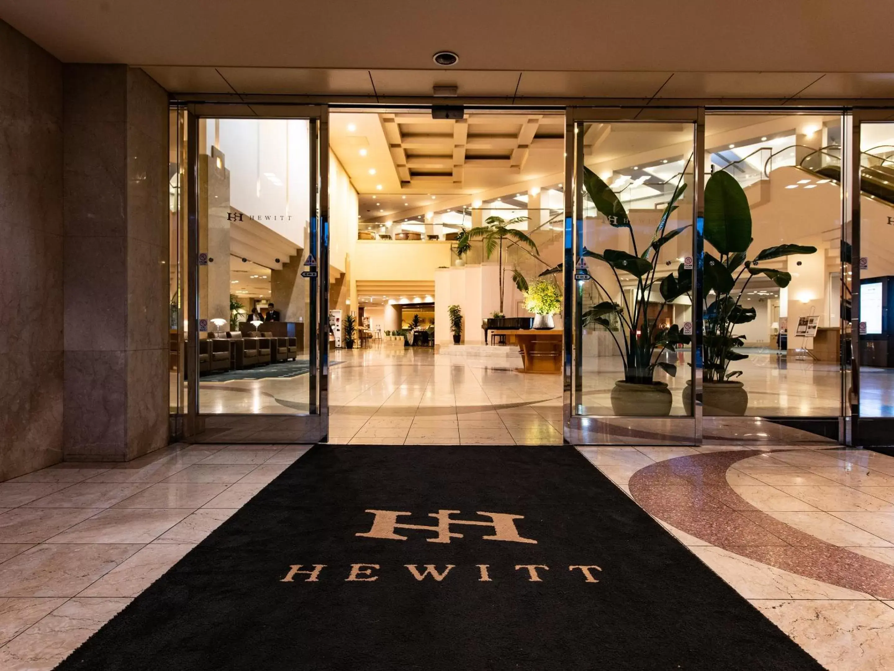 Facade/entrance in Hotel Hewitt Koshien