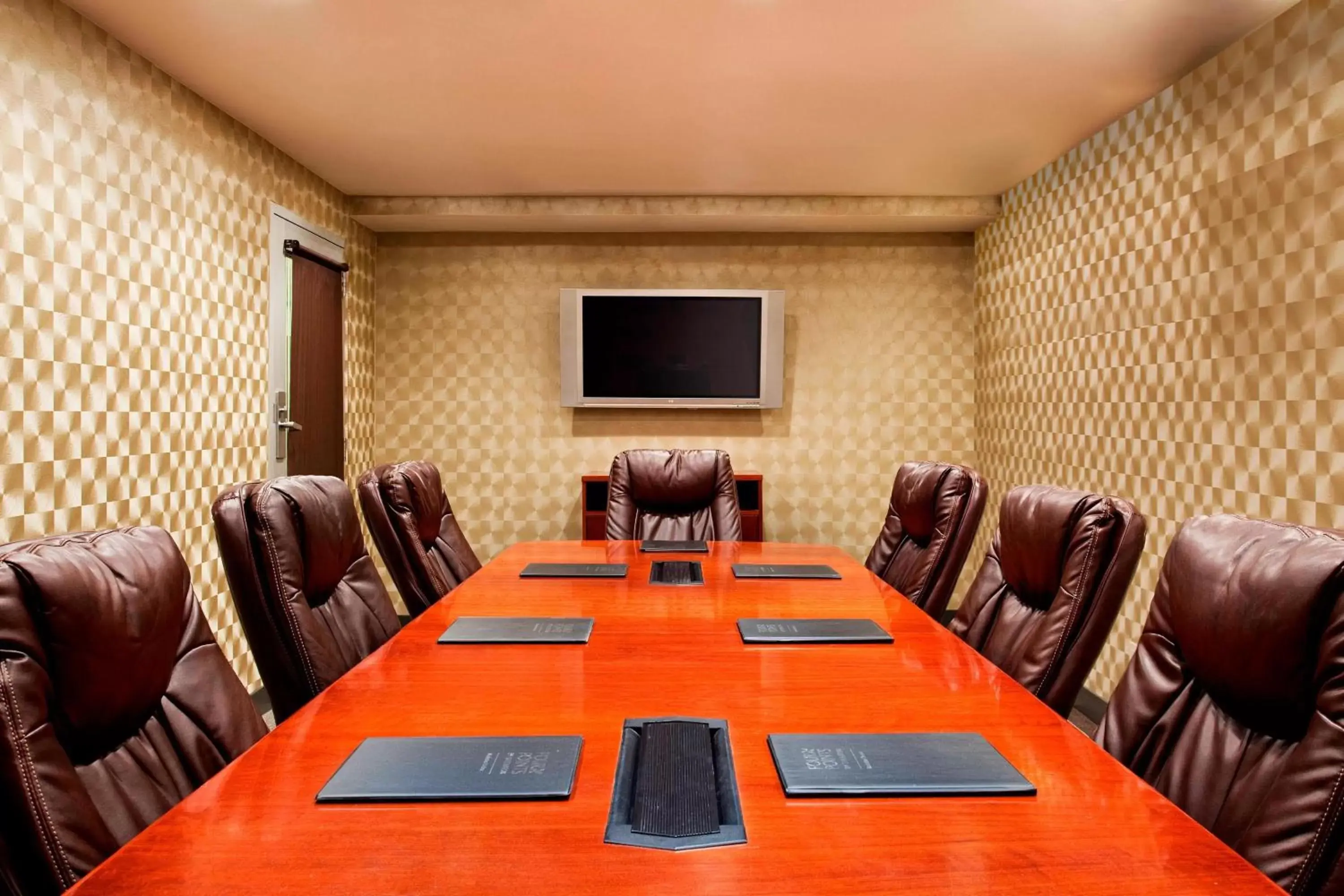 Meeting/conference room in Four Points by Sheraton Manhattan Chelsea