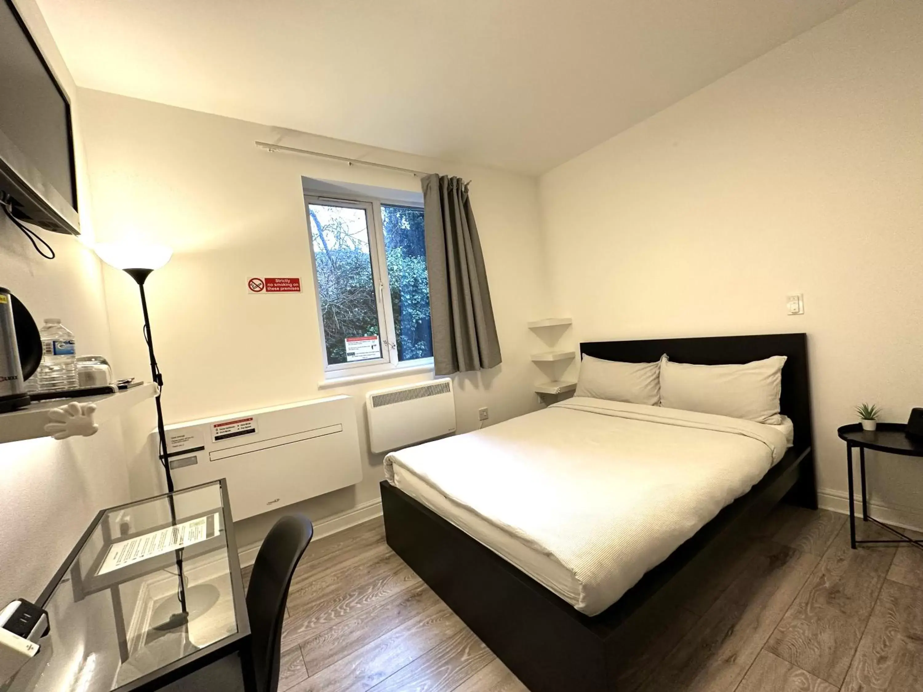 Standard Double Room in Sleeplicity London Heathrow