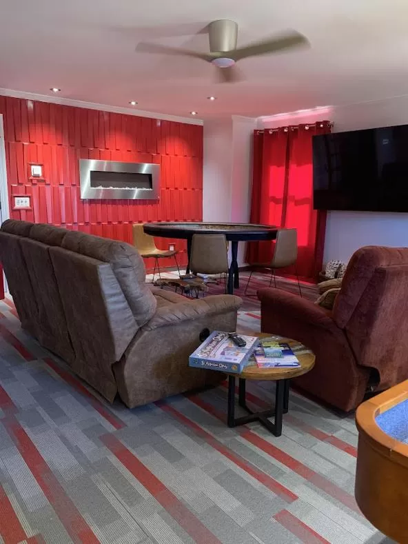 Communal lounge/ TV room in 303 BnB Inn Flagstaff