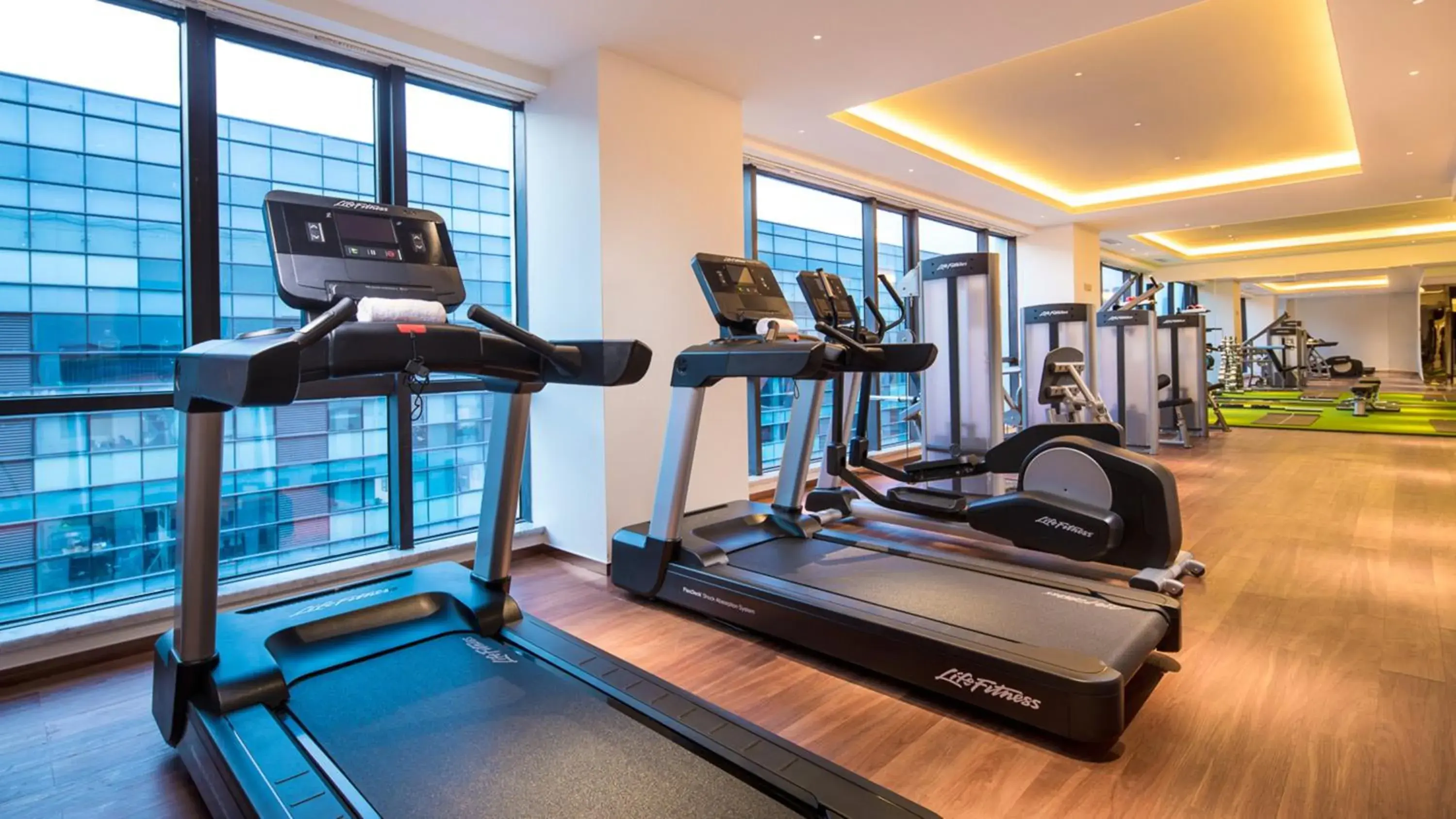 Fitness centre/facilities, Fitness Center/Facilities in Holiday Inn Suites Xi'an High-Tech Zone, an IHG Hotel