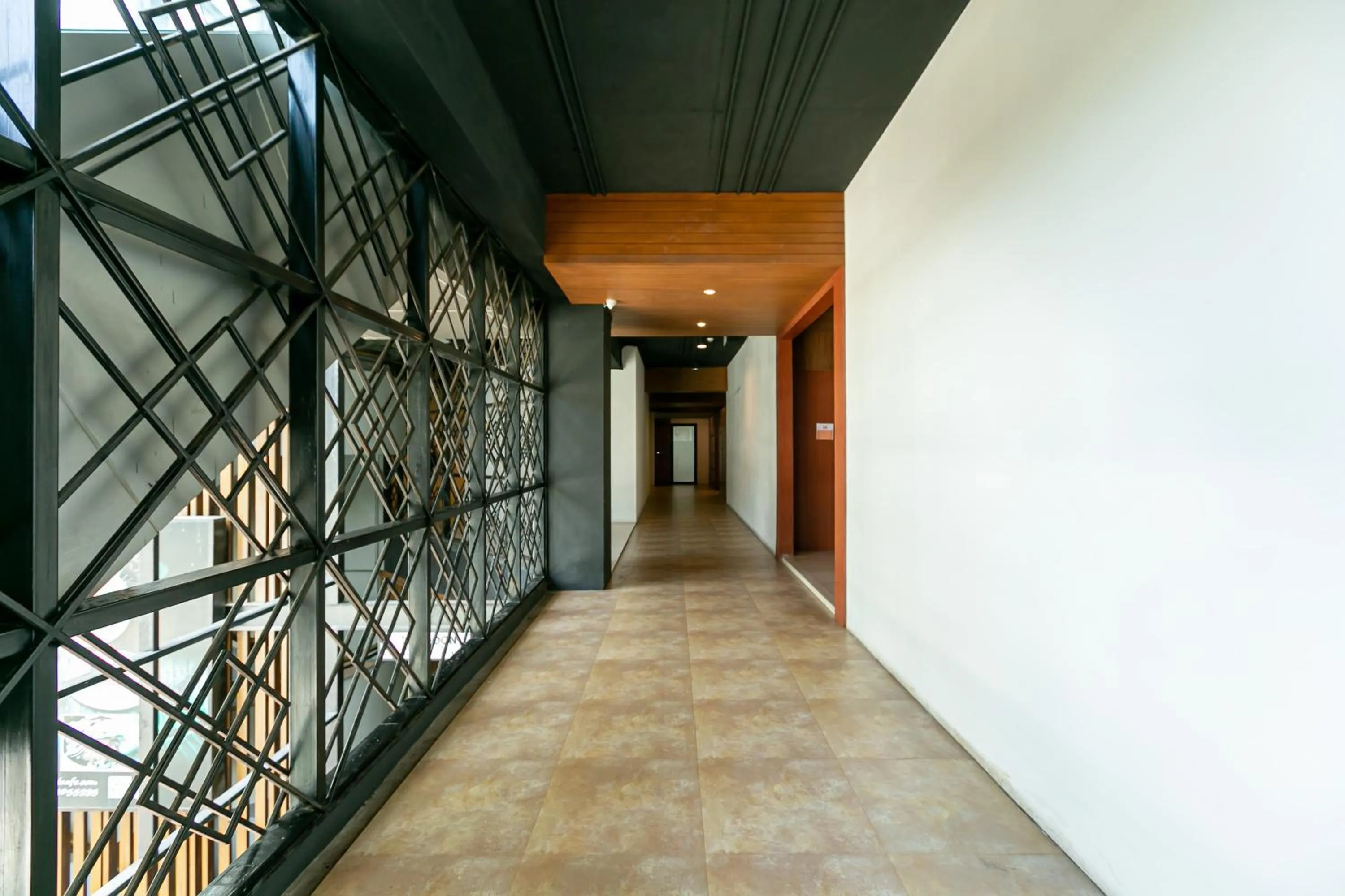 Area and facilities in The Bedrooms Hostel Pattaya