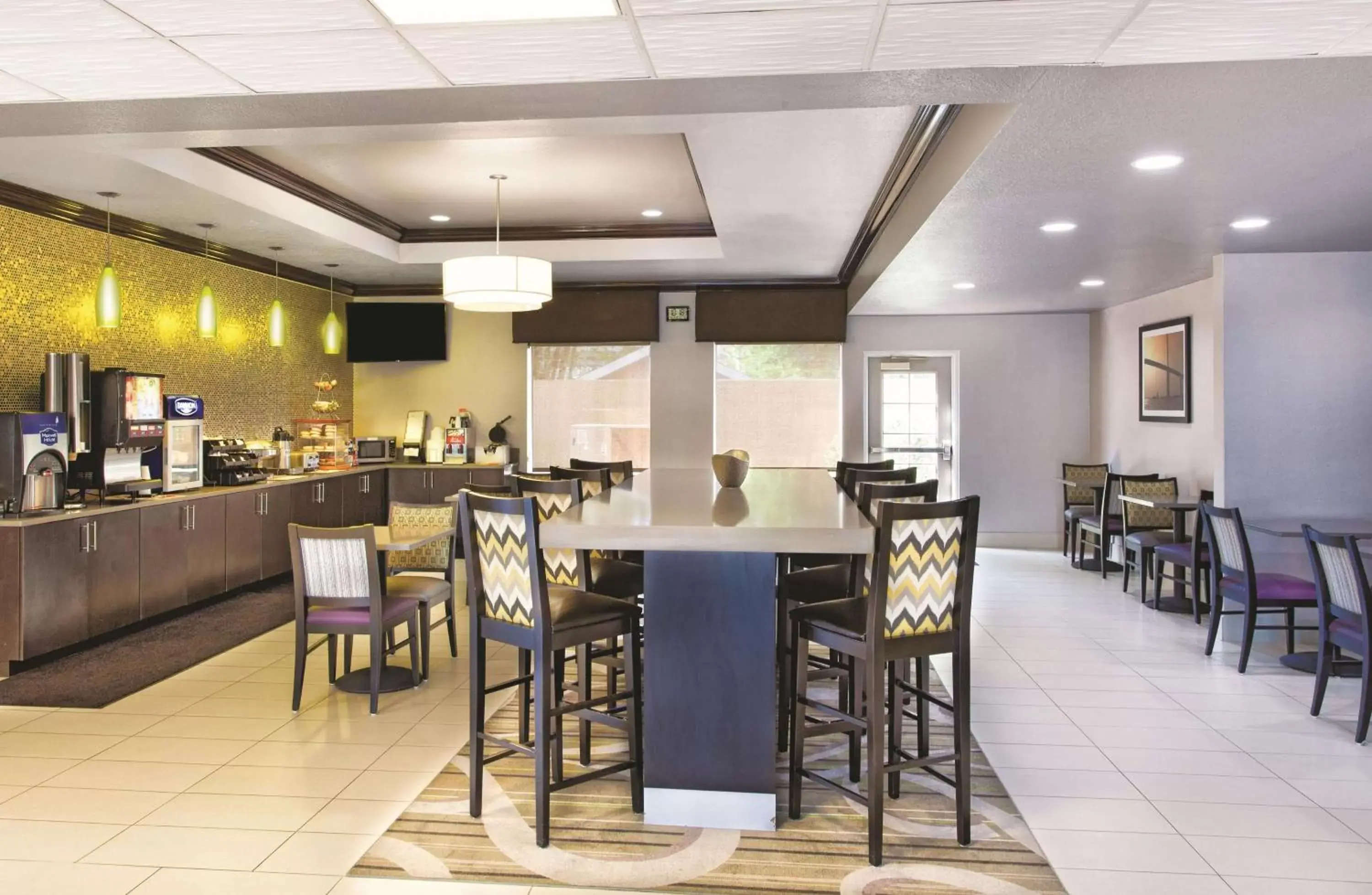 On site, Restaurant/Places to Eat in La Quinta by Wyndham Tampa Bay Area-Tampa South