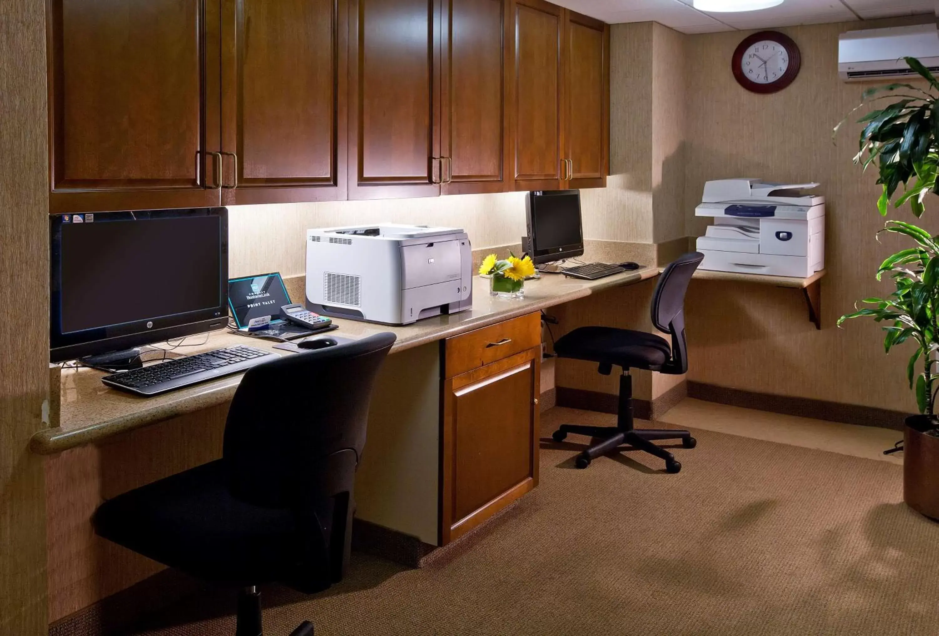 Business facilities in Embassy Suites by Hilton Sacramento Riverfront Promenade