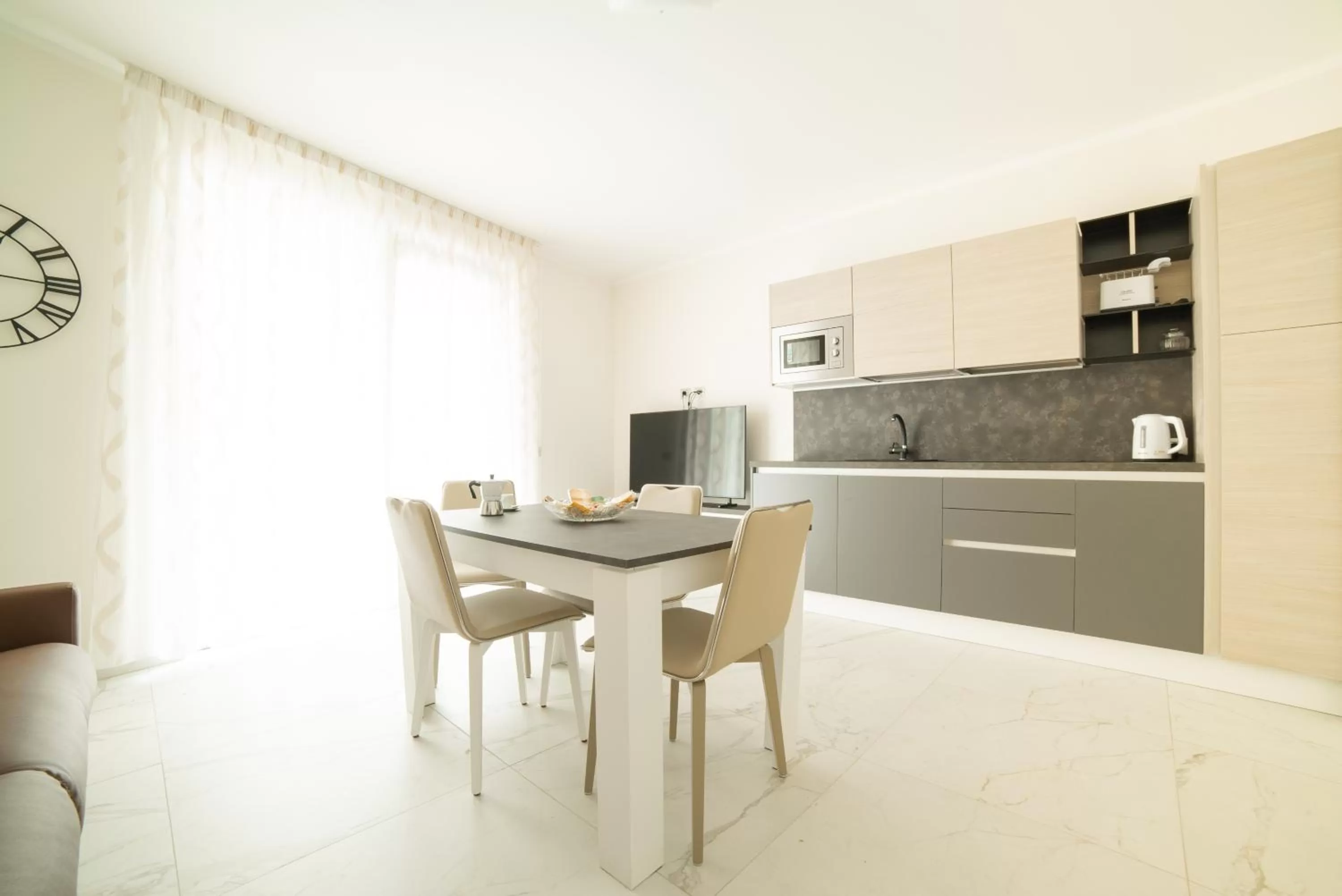 Kitchen or kitchenette in Yachting Residence