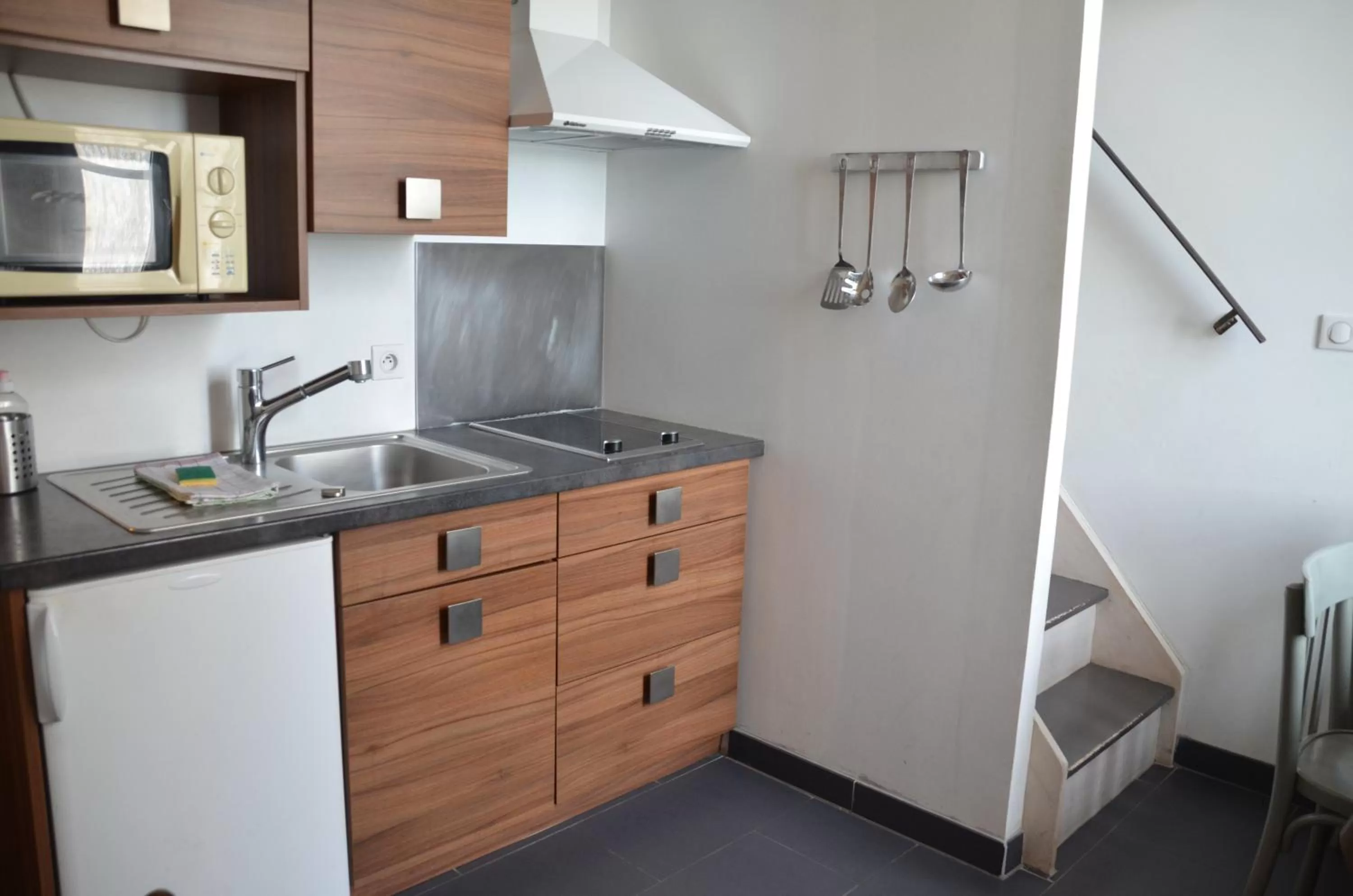 Kitchen or kitchenette, Kitchen/Kitchenette in Le Mole (Appartements et Chambres)