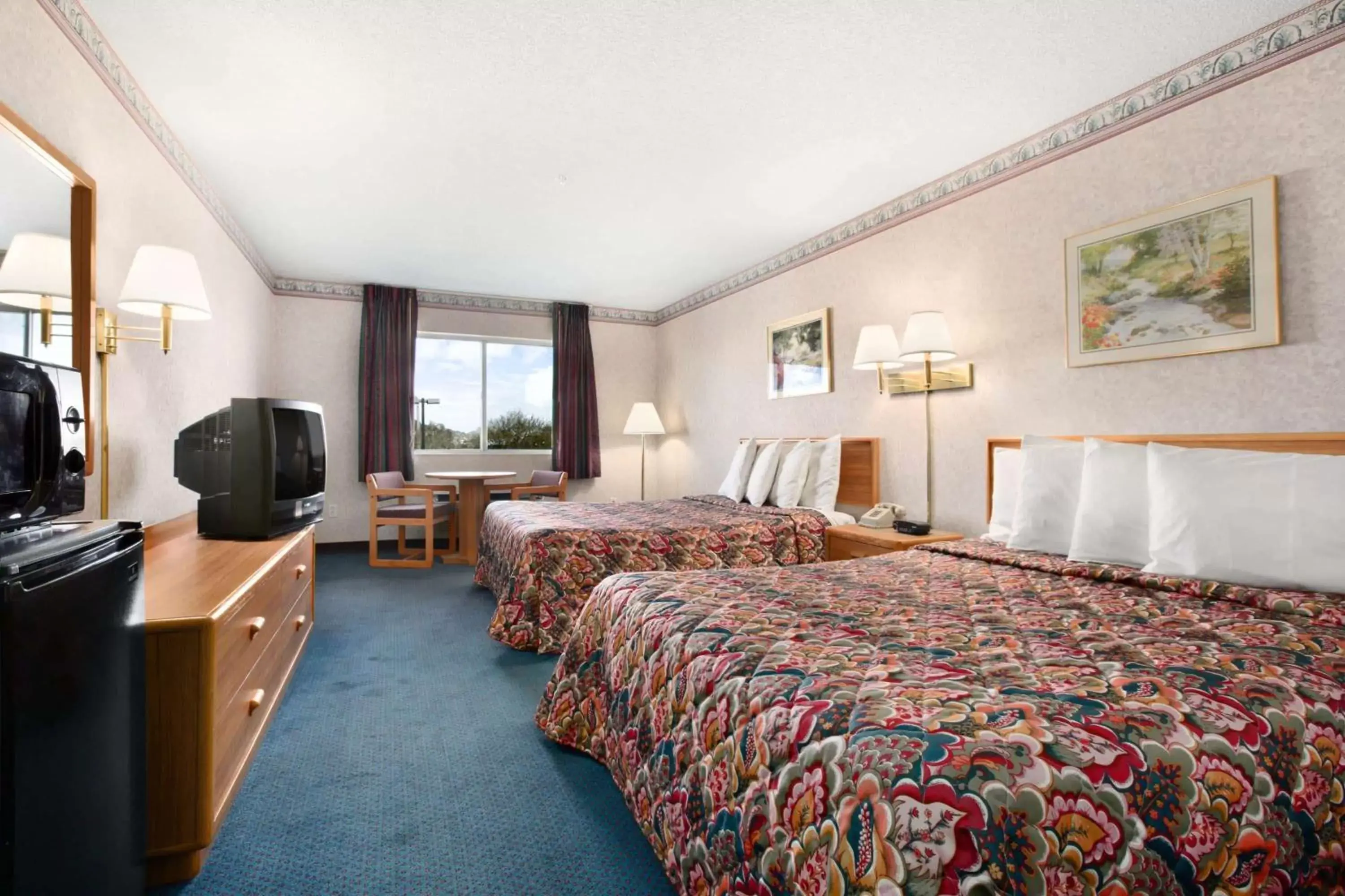 Photo of the whole room in Days Inn by Wyndham Phoenix North