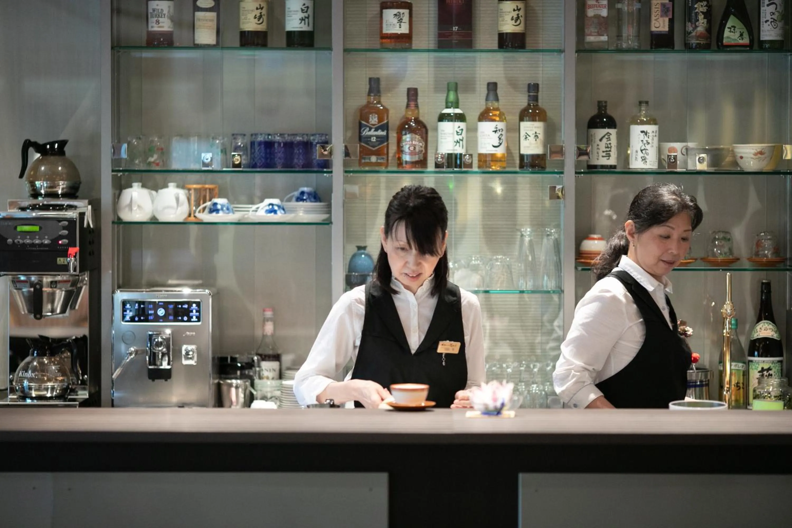 Staff in Biwako Hanakaido