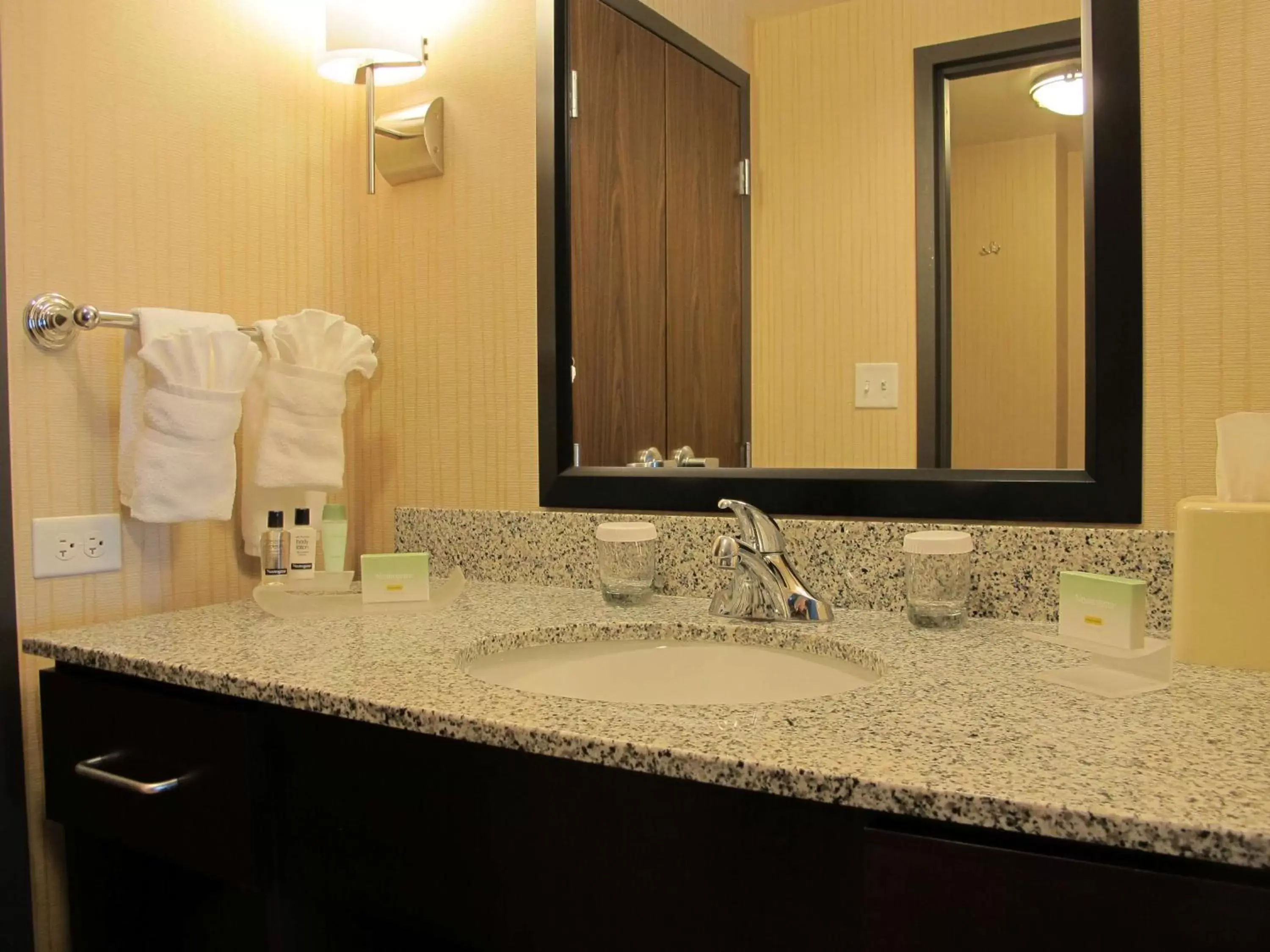 Bathroom in Homewood Suites by Hilton Coralville - Iowa River Landing