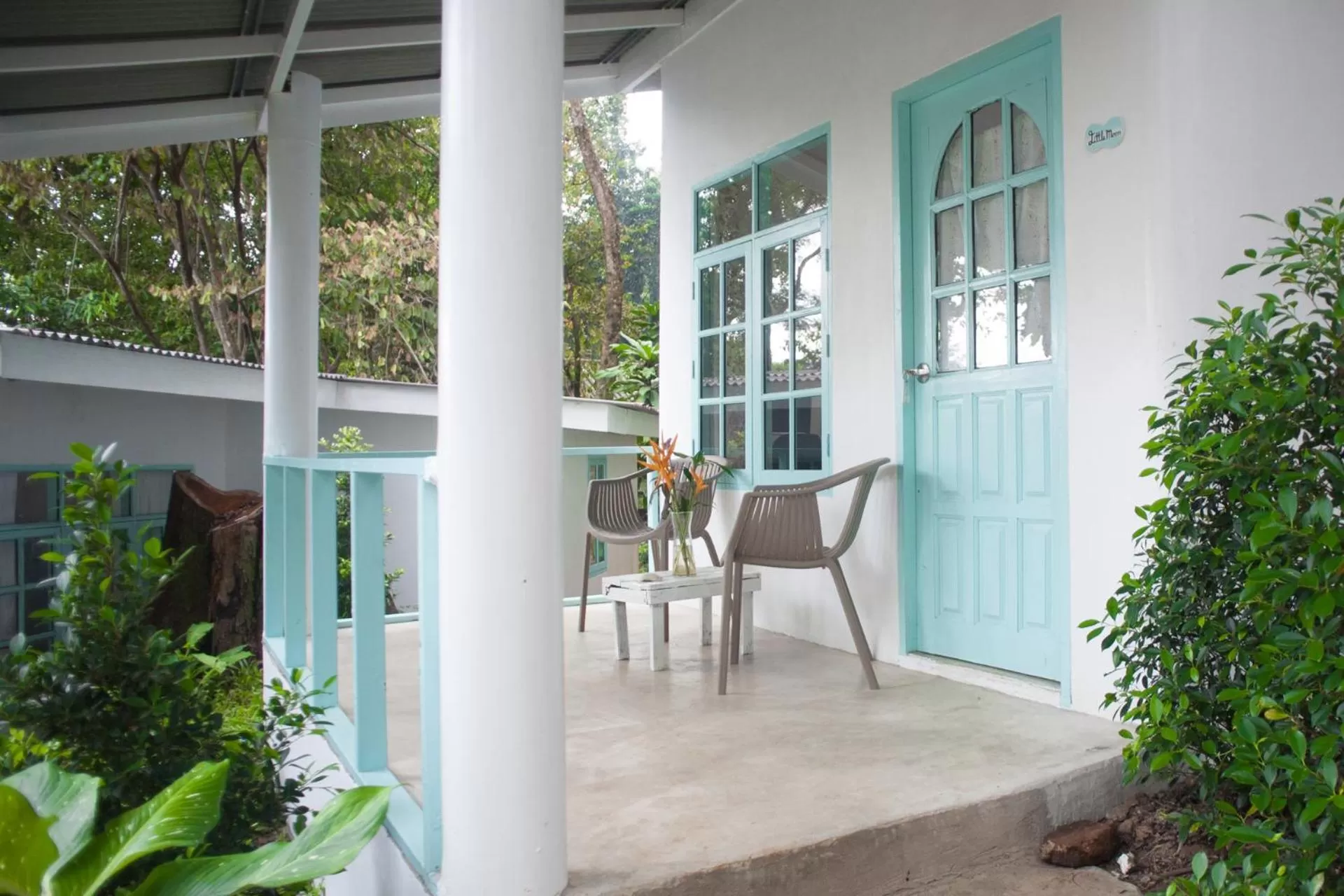 Balcony/Terrace in Indie Beach Bungalows