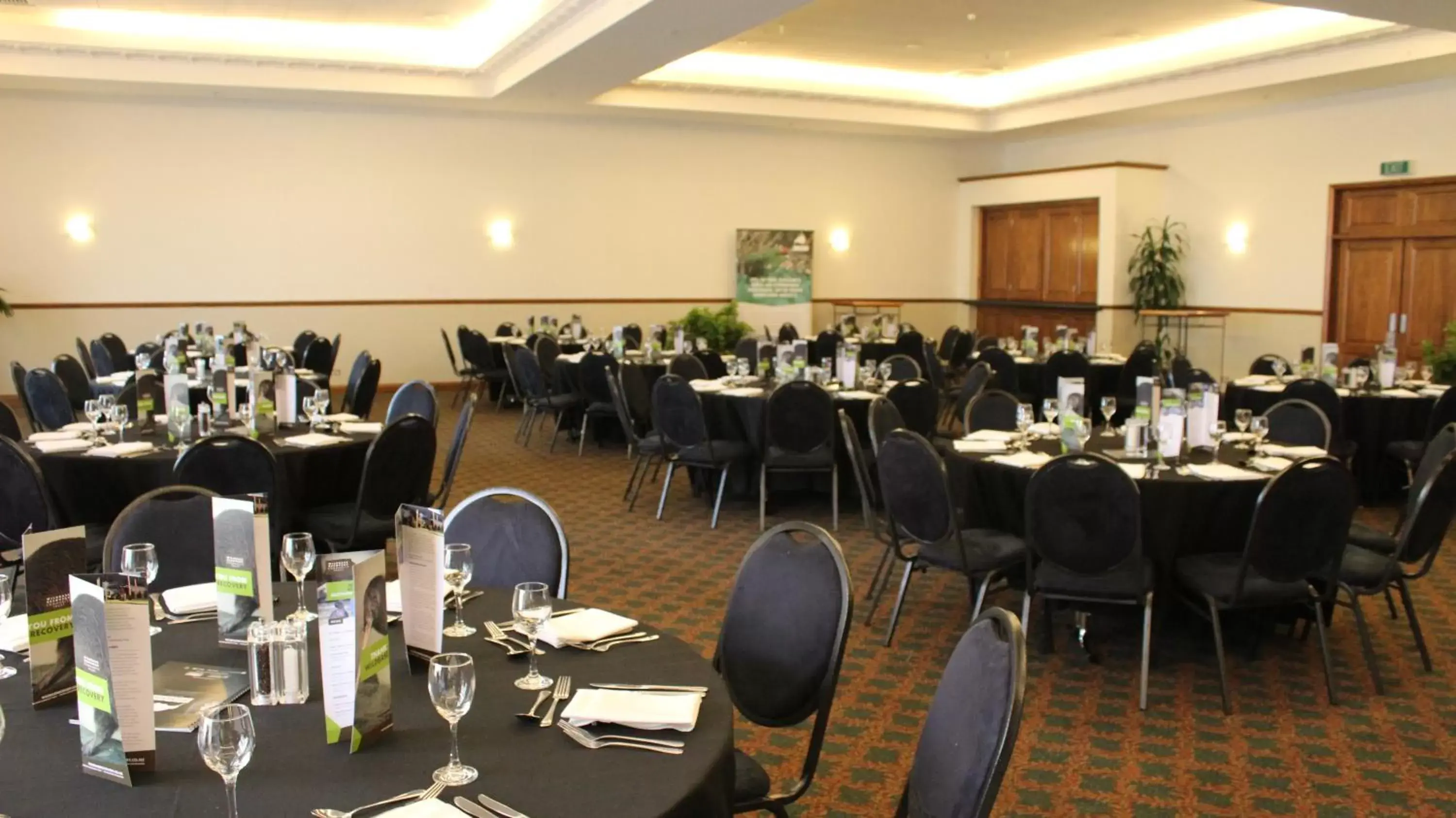 Business facilities, Restaurant/Places to Eat in Distinction Palmerston North Hotel & Conference Centre