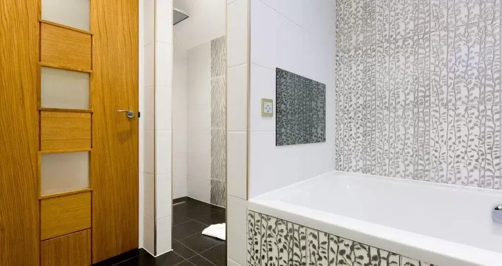 Bathroom in Applegarth Villa Hotel & Restaurant (Adult Only)