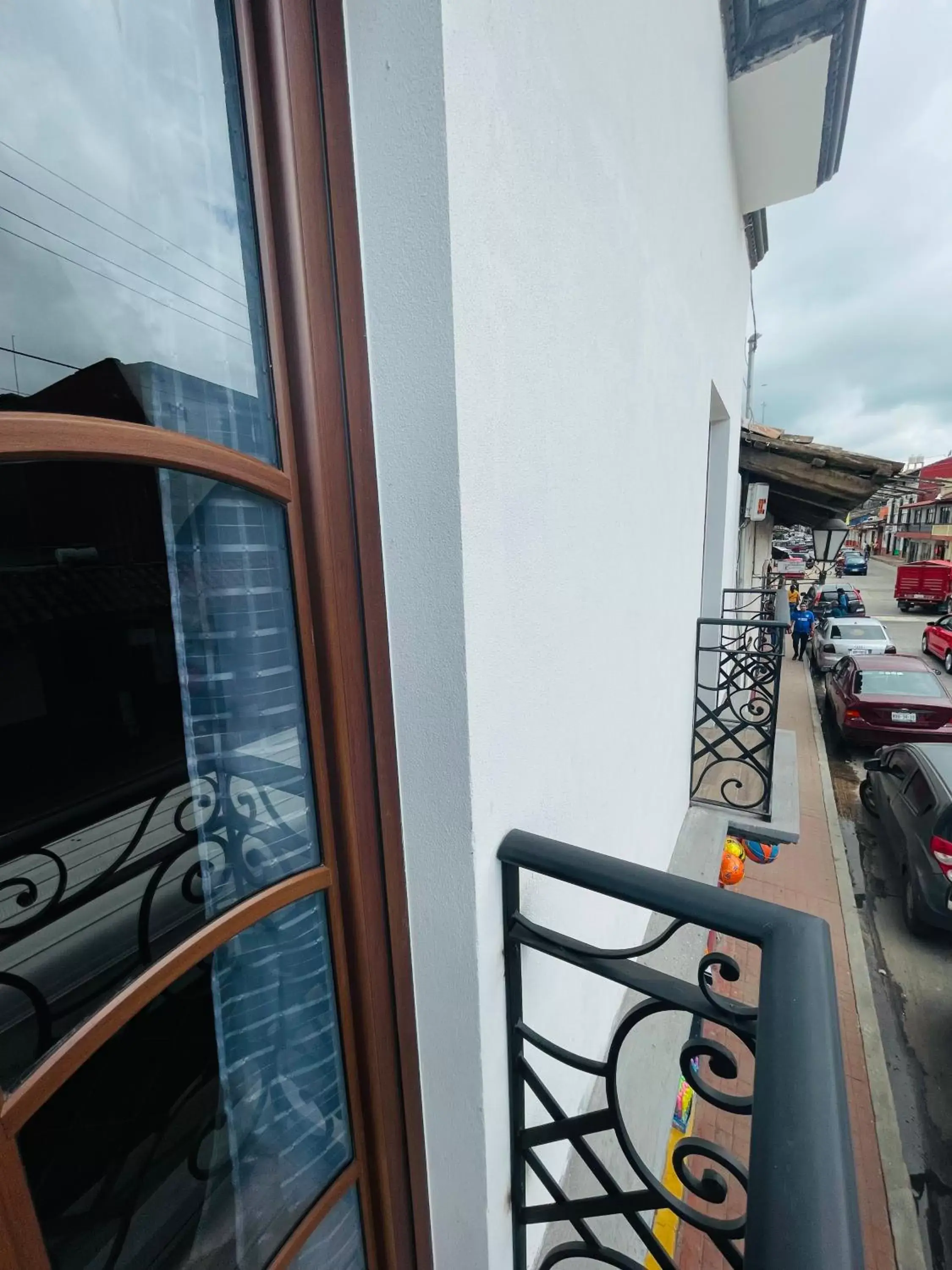 Street view, Balcony/Terrace in HOTEL LA GRAN MANZANA