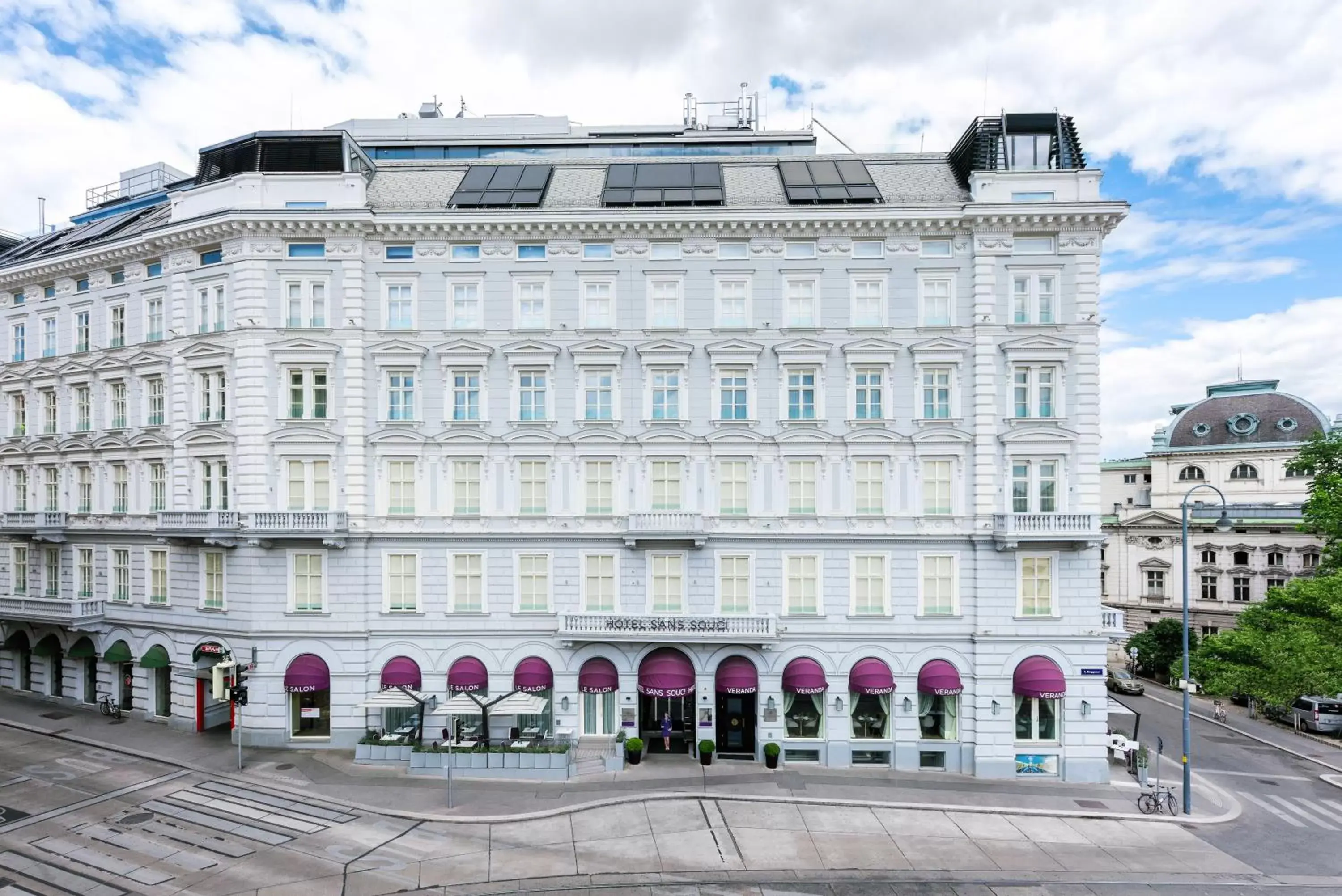 Facade/entrance, Property Building in Hotel Sans Souci Wien