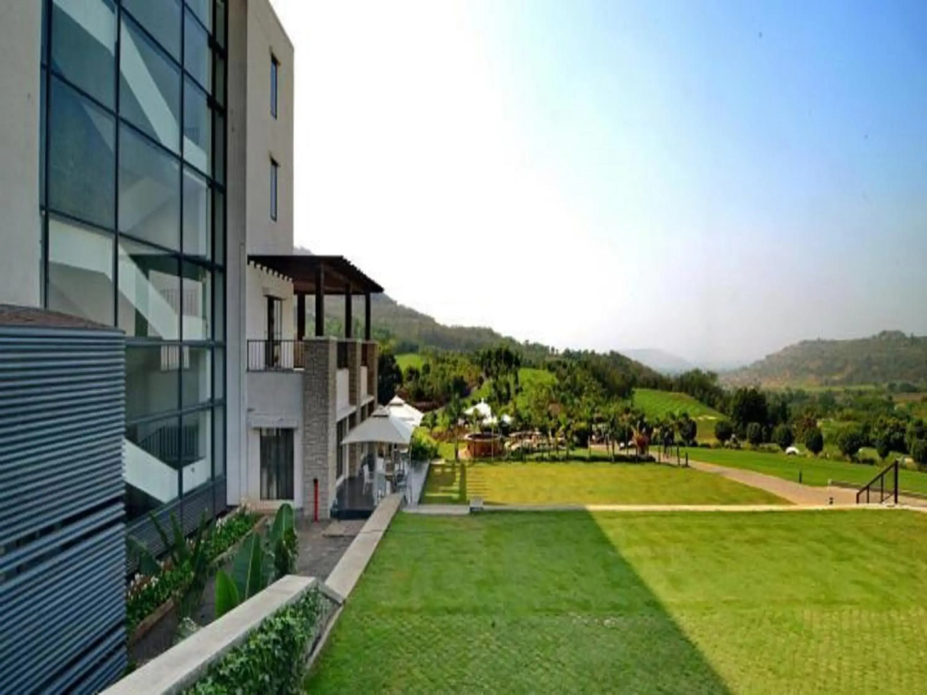 Facade/entrance in Oxford Golf Resort Facade/entrance in Oxford Golf Resort