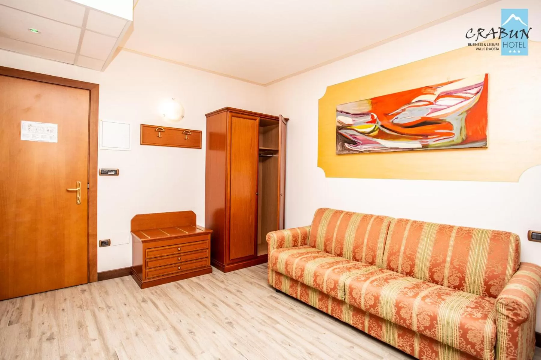 Bedroom in Crabun Hotel