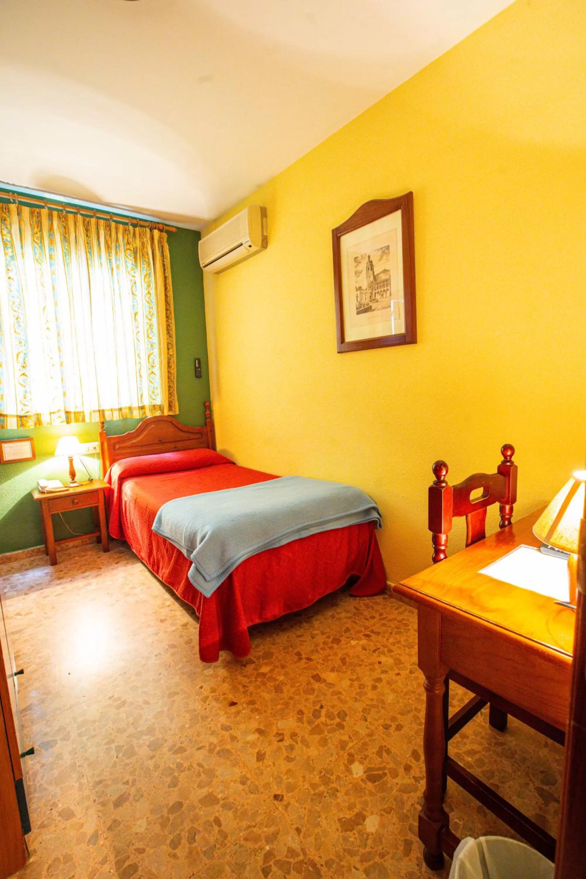 Photo of the whole room, Bed in Hotel Arunda II