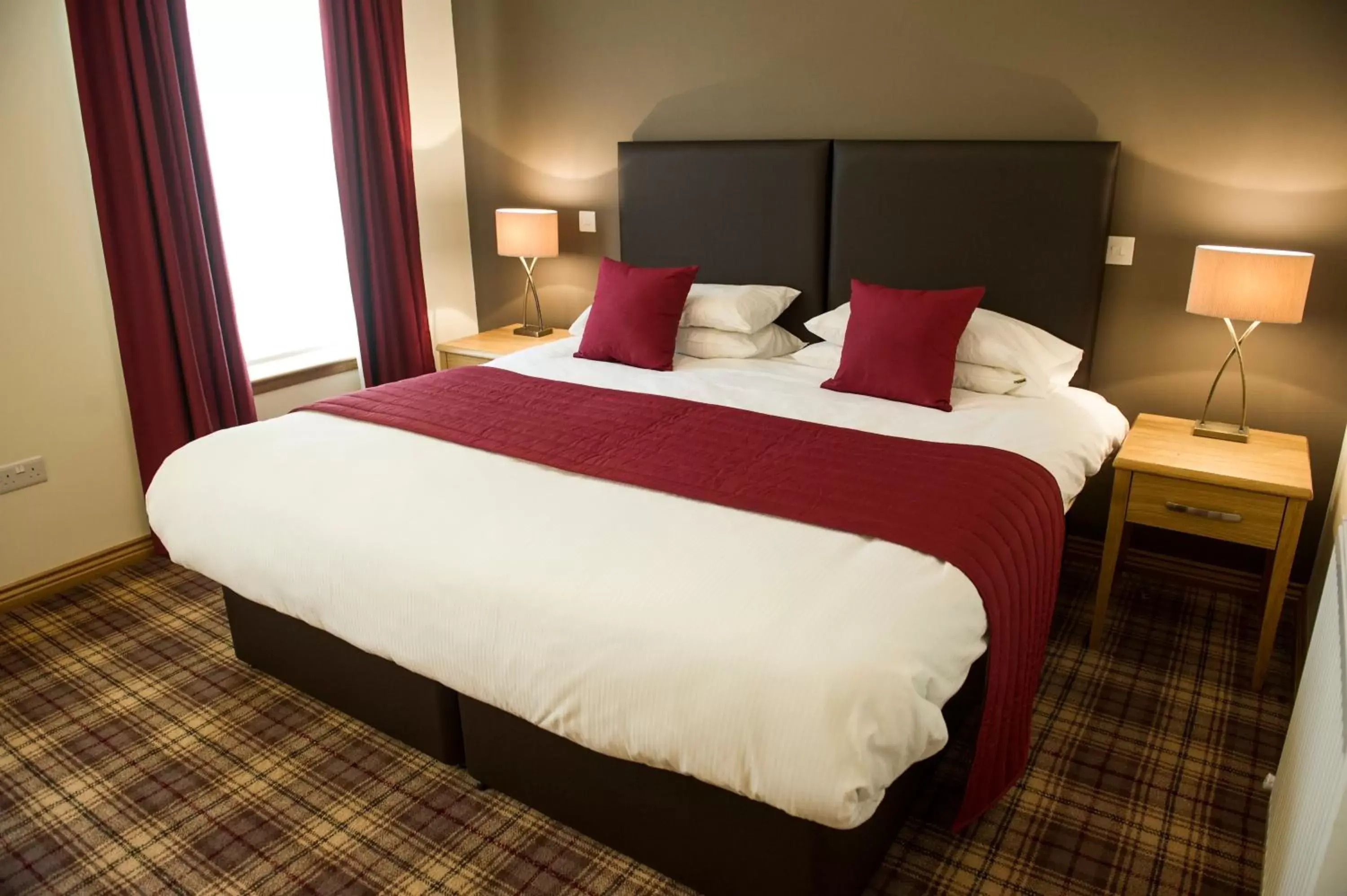 Double Room in Somerton House Hotel