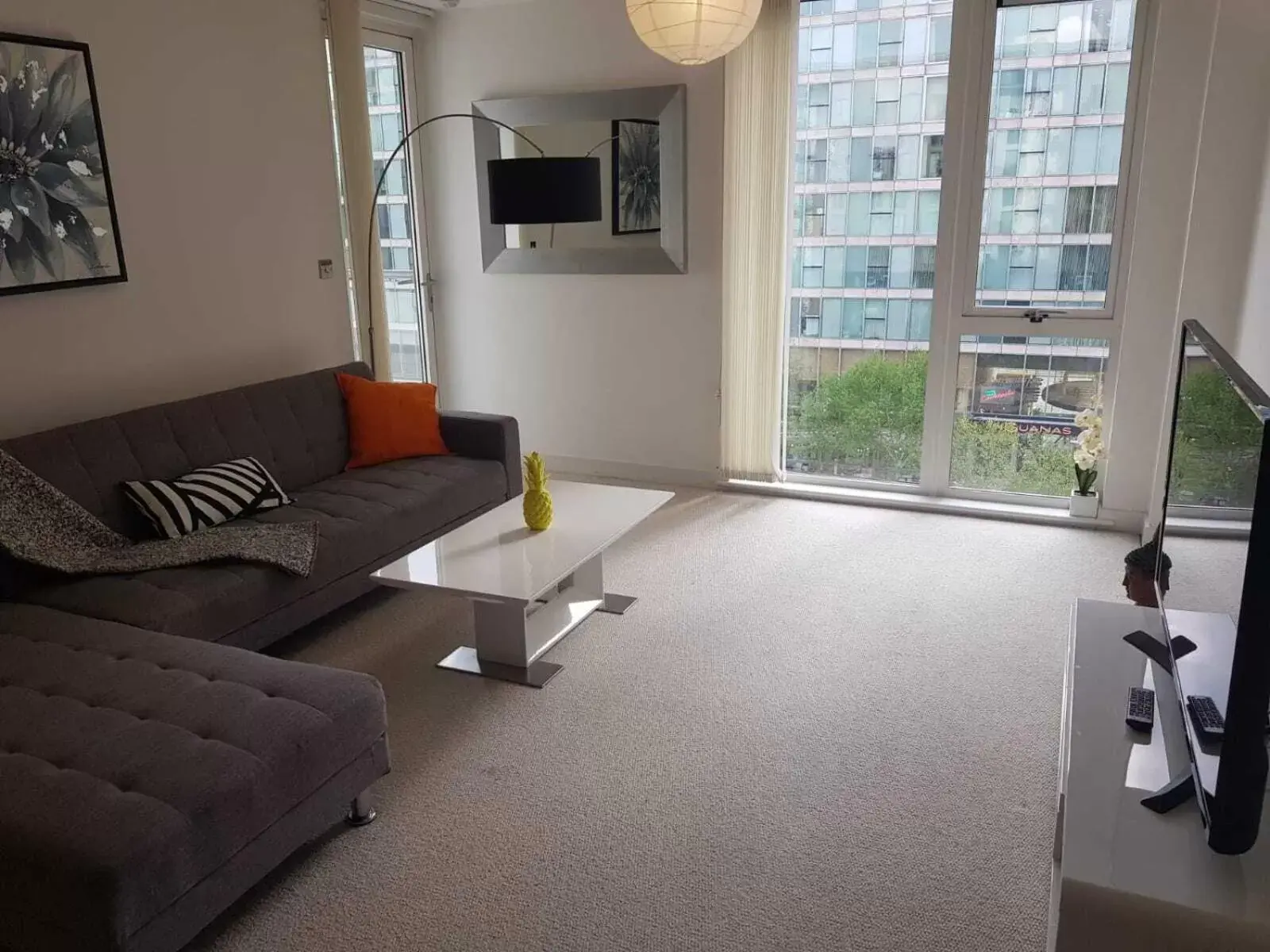 Living room, Seating Area in Dazzon Apartments - HUB - Central MK