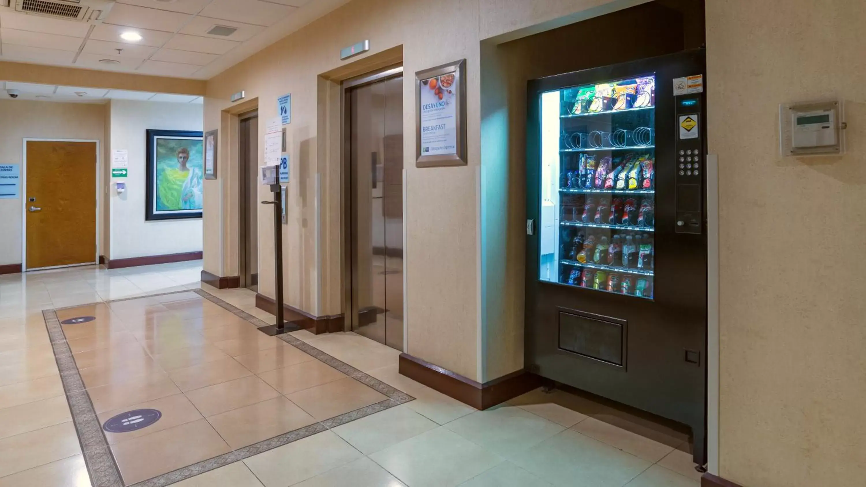 Lobby or reception in Holiday Inn Express & Suites Cuernavaca, an IHG Hotel