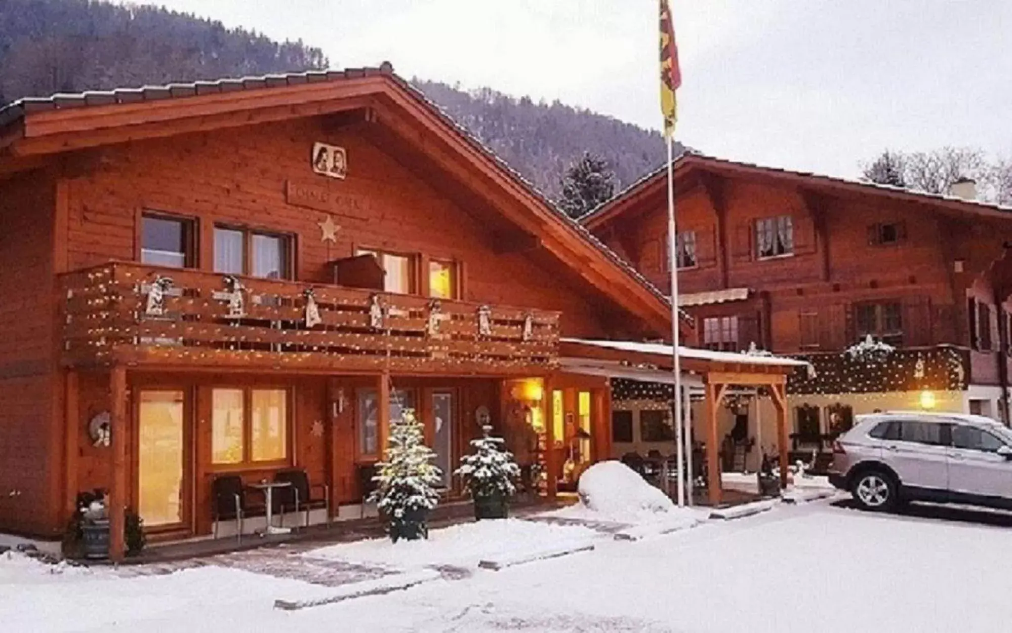 Property building, Winter in Chalet-Gafri - BnB - Frühstückspension - Service wie im Hotel