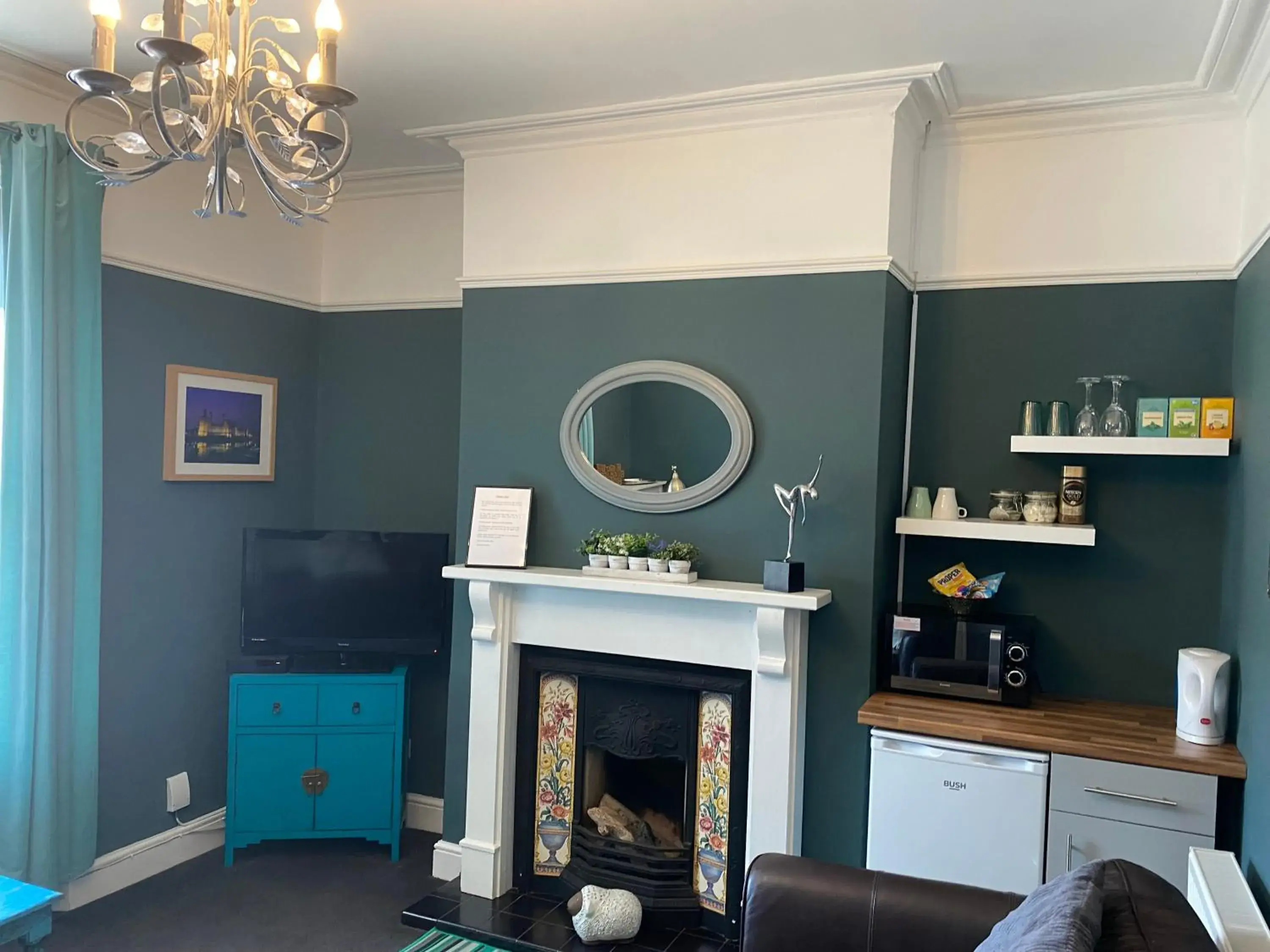 Bedroom in Inn Cardiff Bedroom in Inn Cardiff