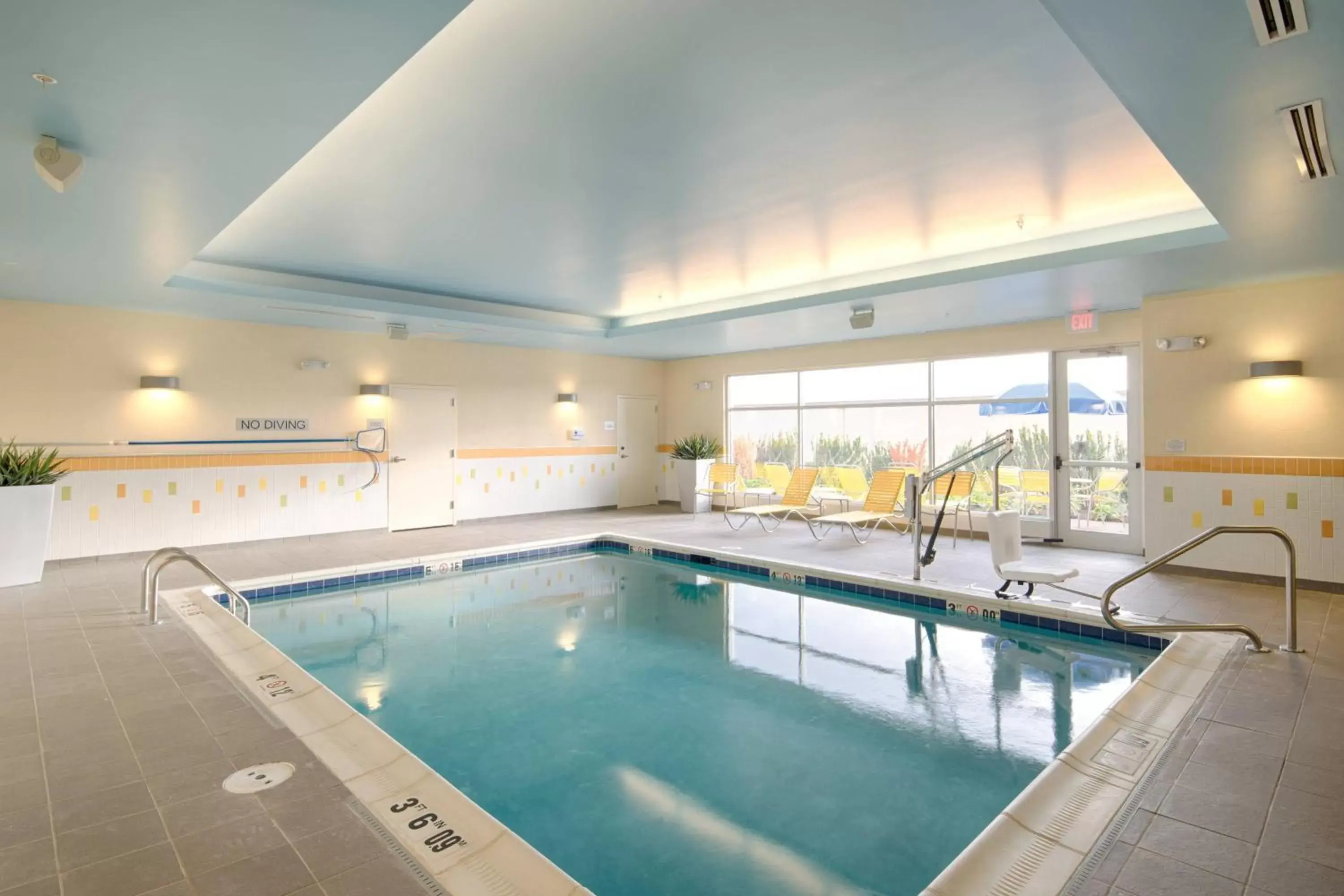 Swimming Pool in Fairfield Inn & Suites by Marriott Columbus Dublin