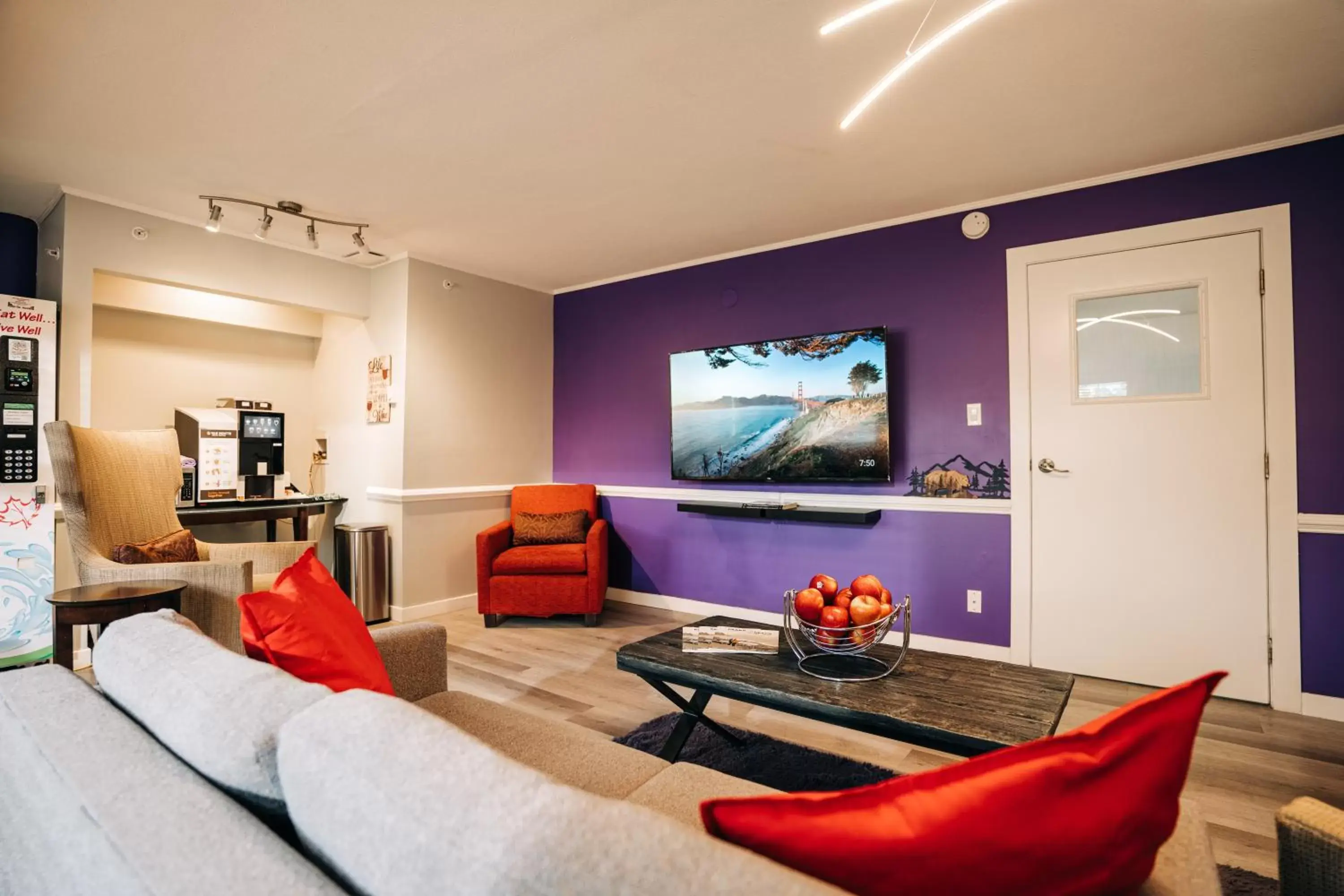 Seating Area in Coast Parksville Hotel