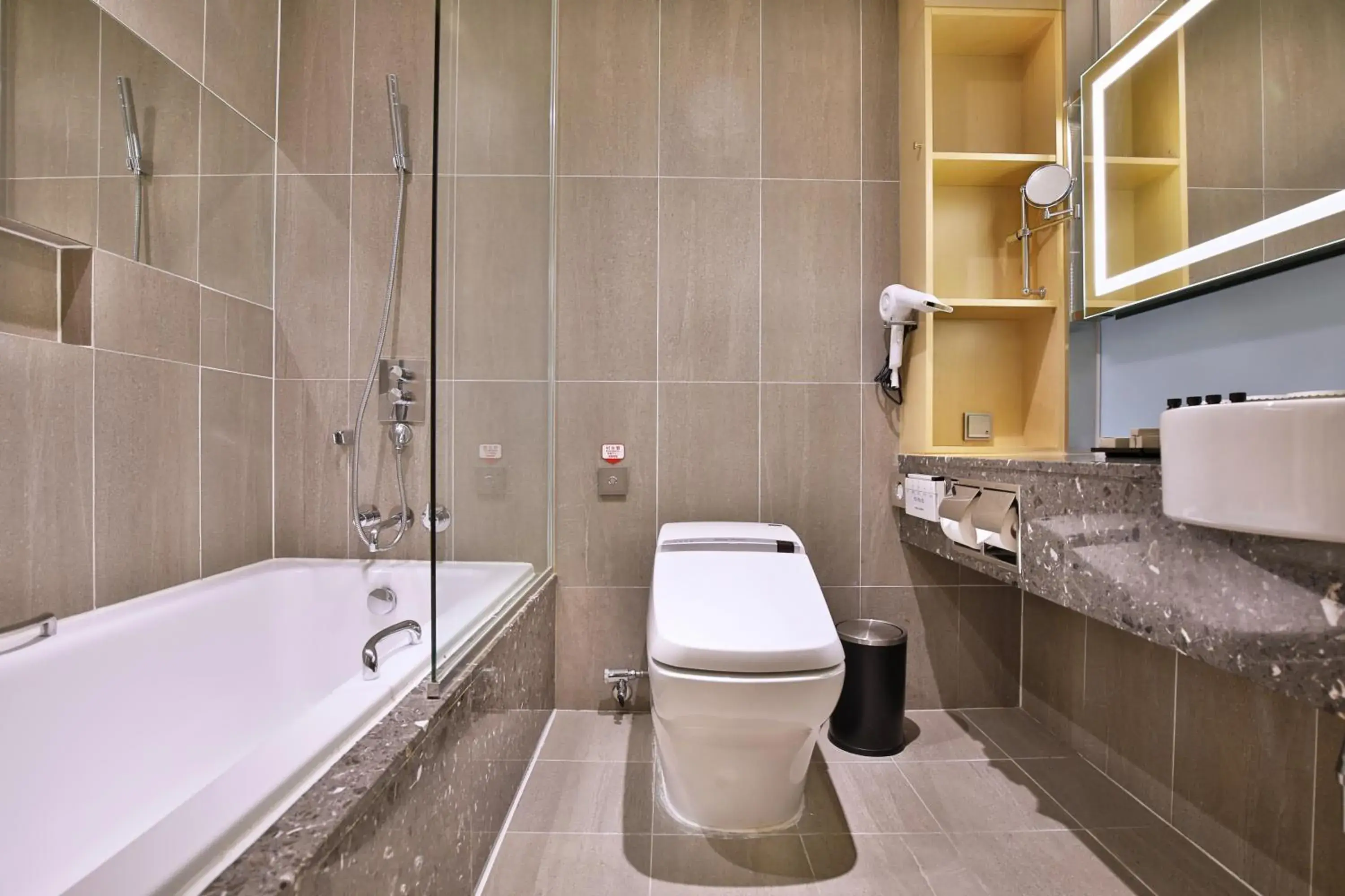 Toilet, Bathroom in Hotel Midcity Myeongdong