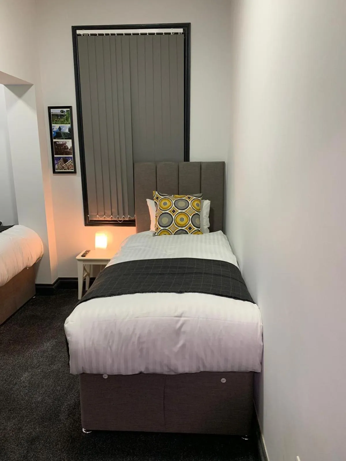 Bedroom, Bed in Manor House London