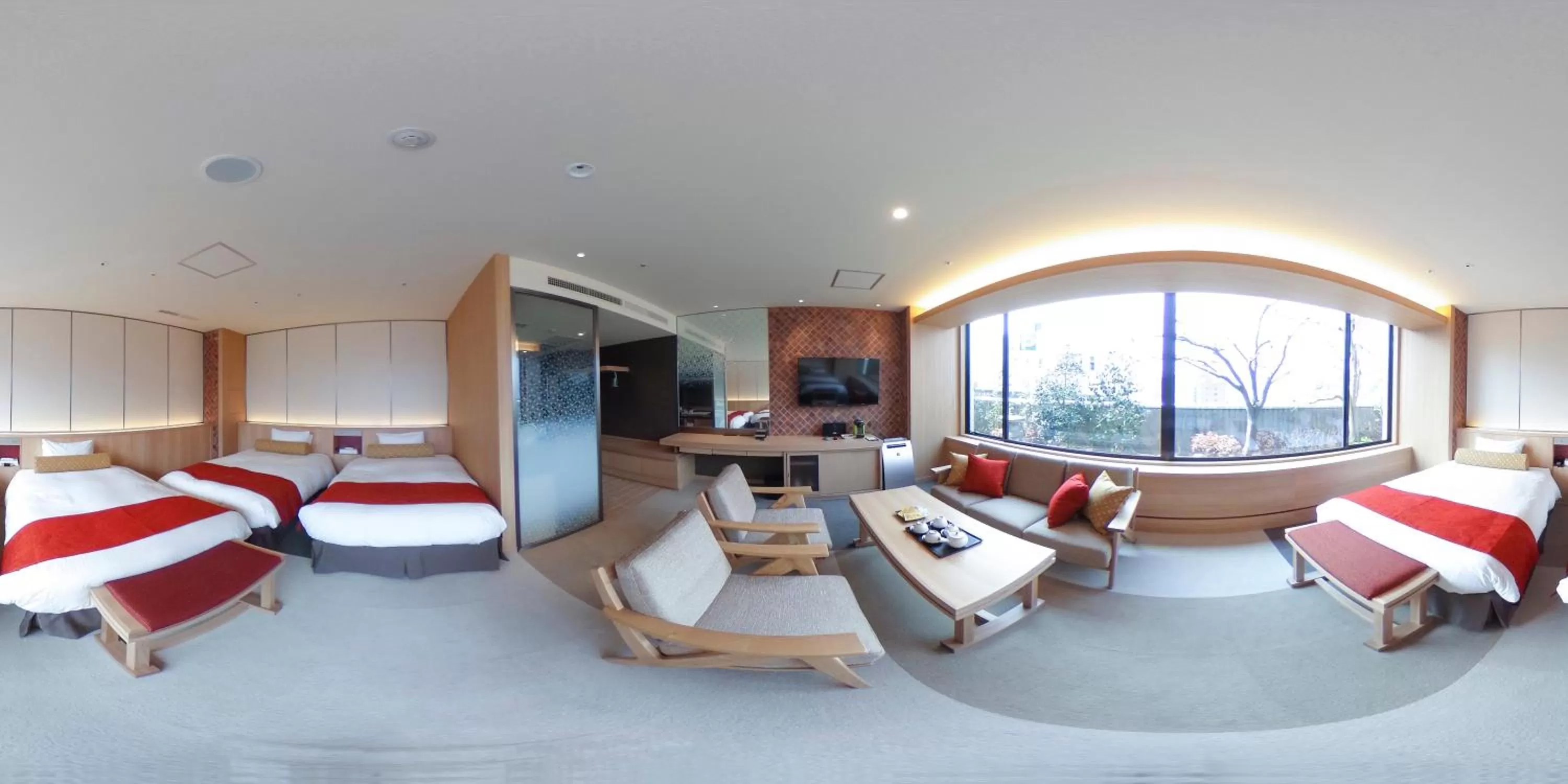 Photo of the whole room, Bed in Hotel Granvia Hiroshima