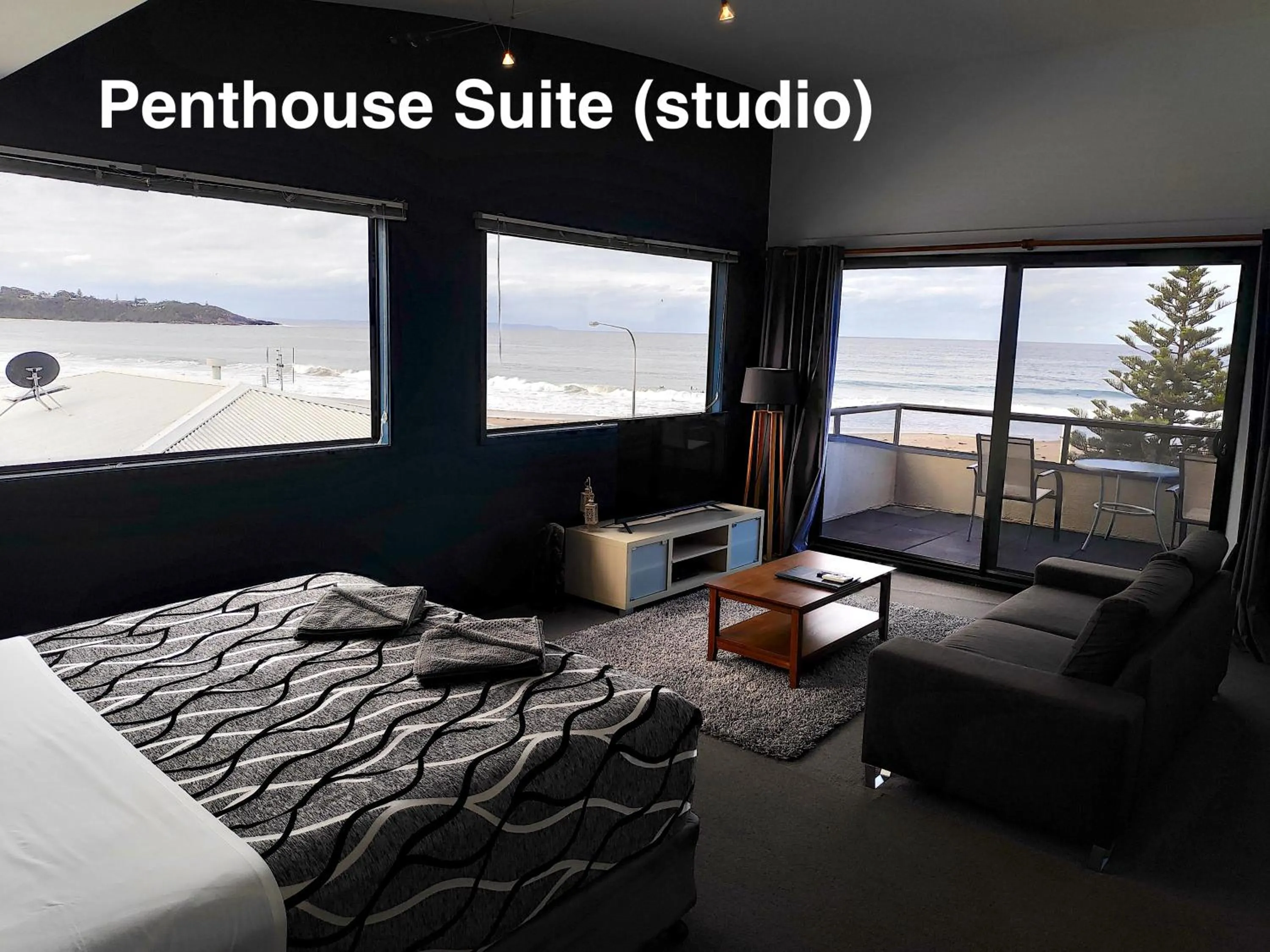 Bed in Beach House Mollymook