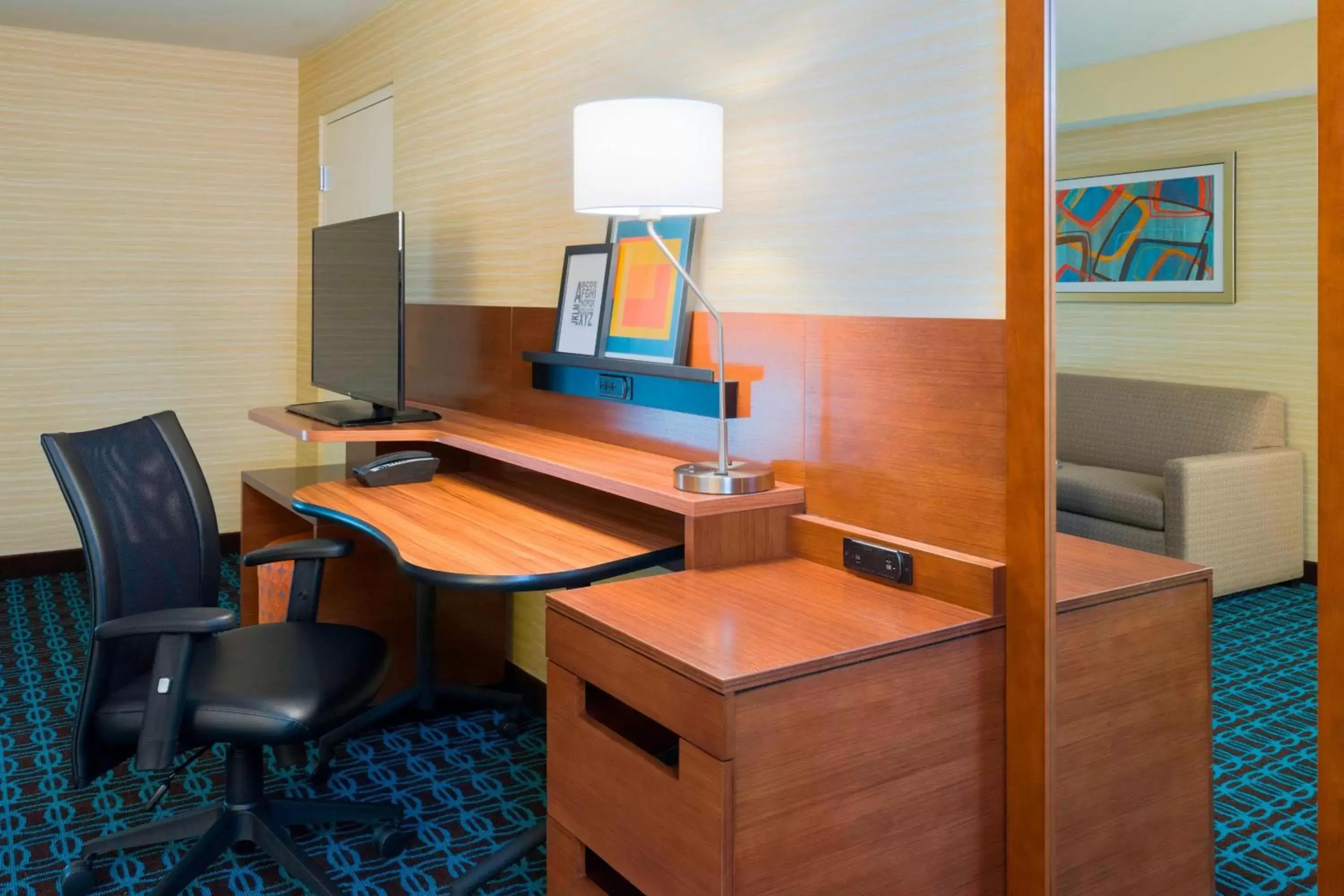 Bedroom in Fairfield Inn & Suites by Marriott Paramus