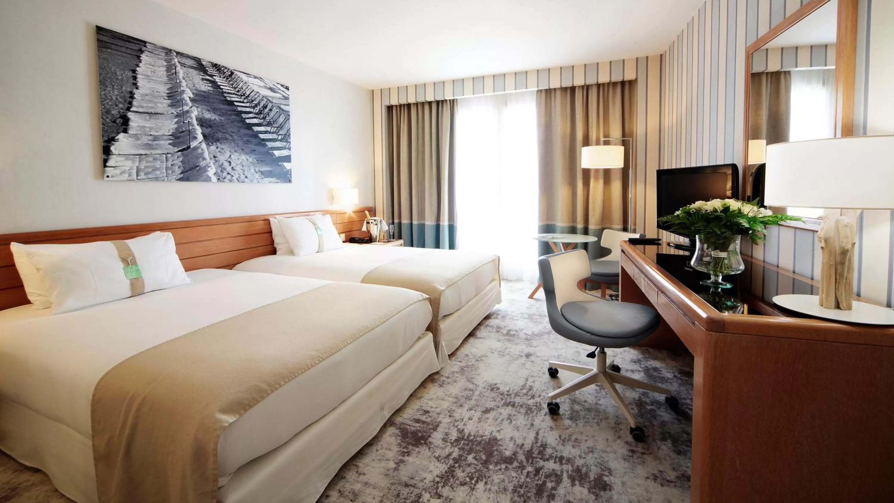 Photo of the whole room, Bed in Holiday Inn Nice - Port St Laurent by IHG