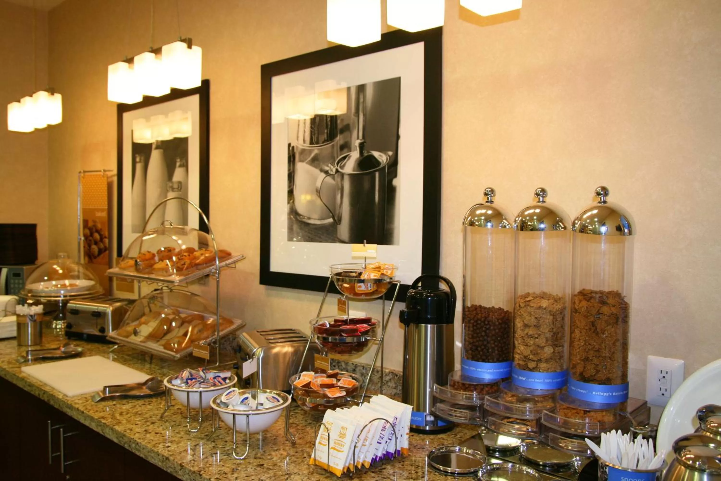 Dining area in Hampton Inn & Suites Mexico City - Centro Historico