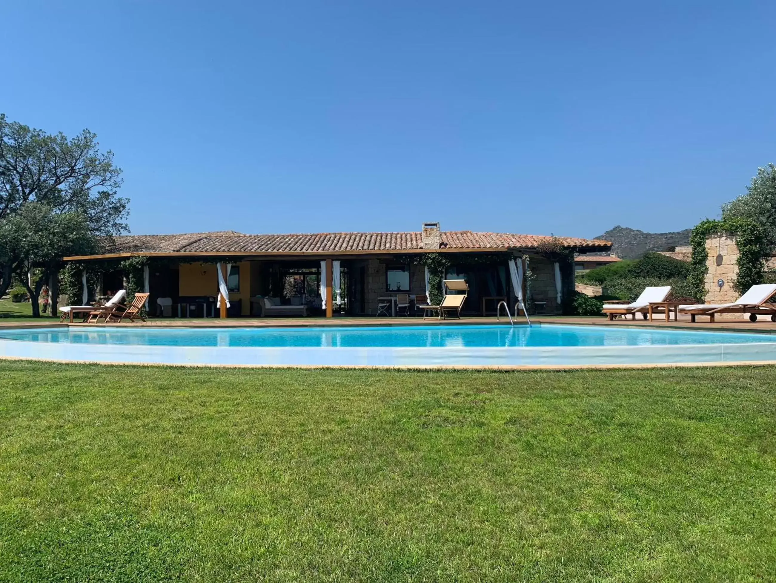 Swimming Pool in Porto Coda Cavallo Salina Bamba