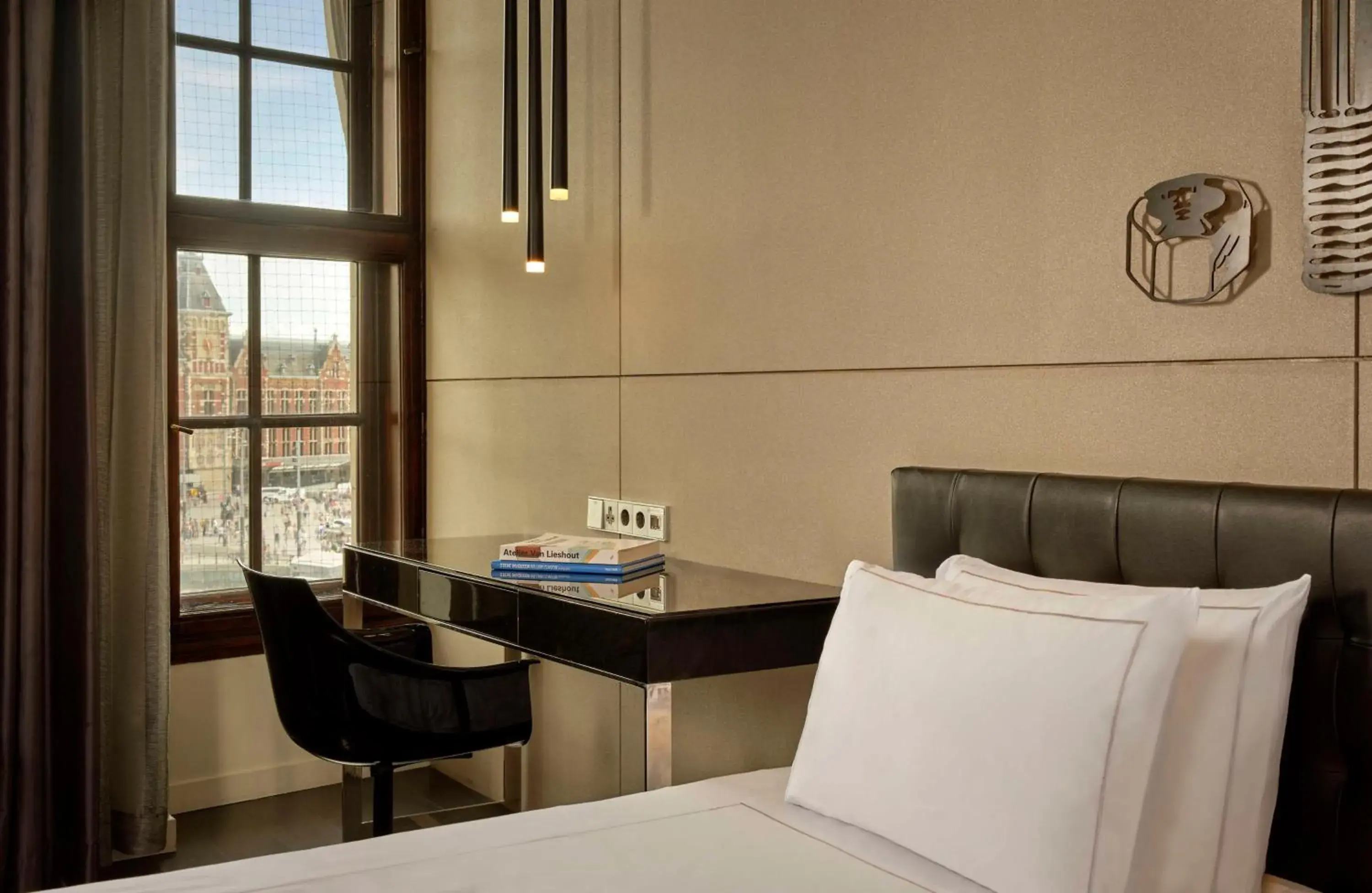 Bedroom, Seating Area in art'otel amsterdam, Powered by Radisson Hotels