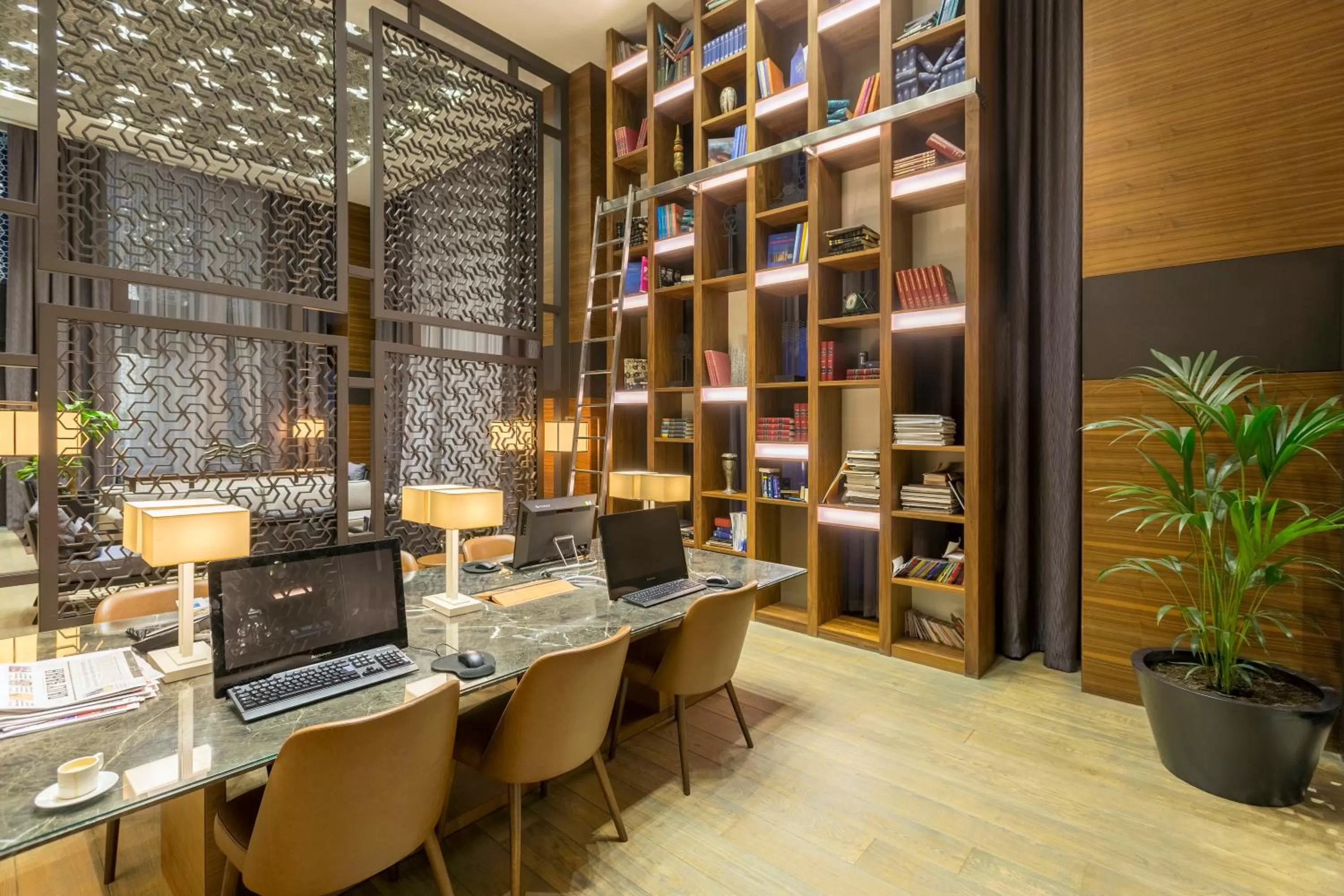 Library in Golden Tulip Istanbul Bayrampasa