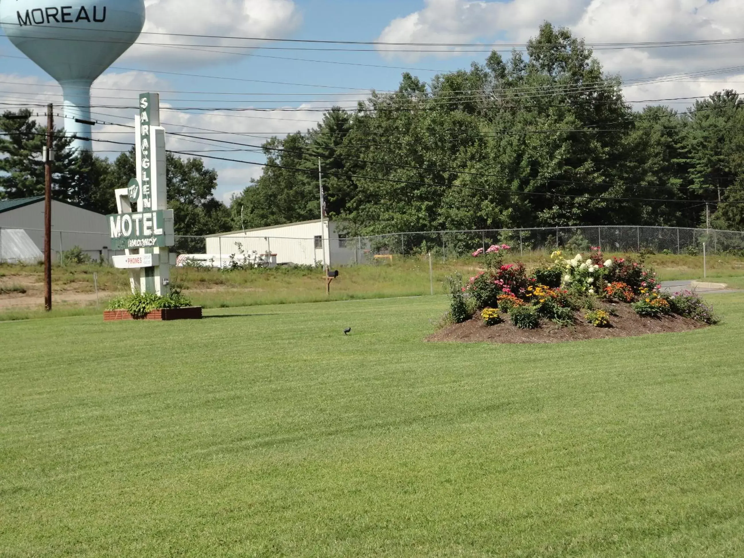 View (from property/room), Garden in Sara Glen Motel - Saratoga Springs-Glens Falls