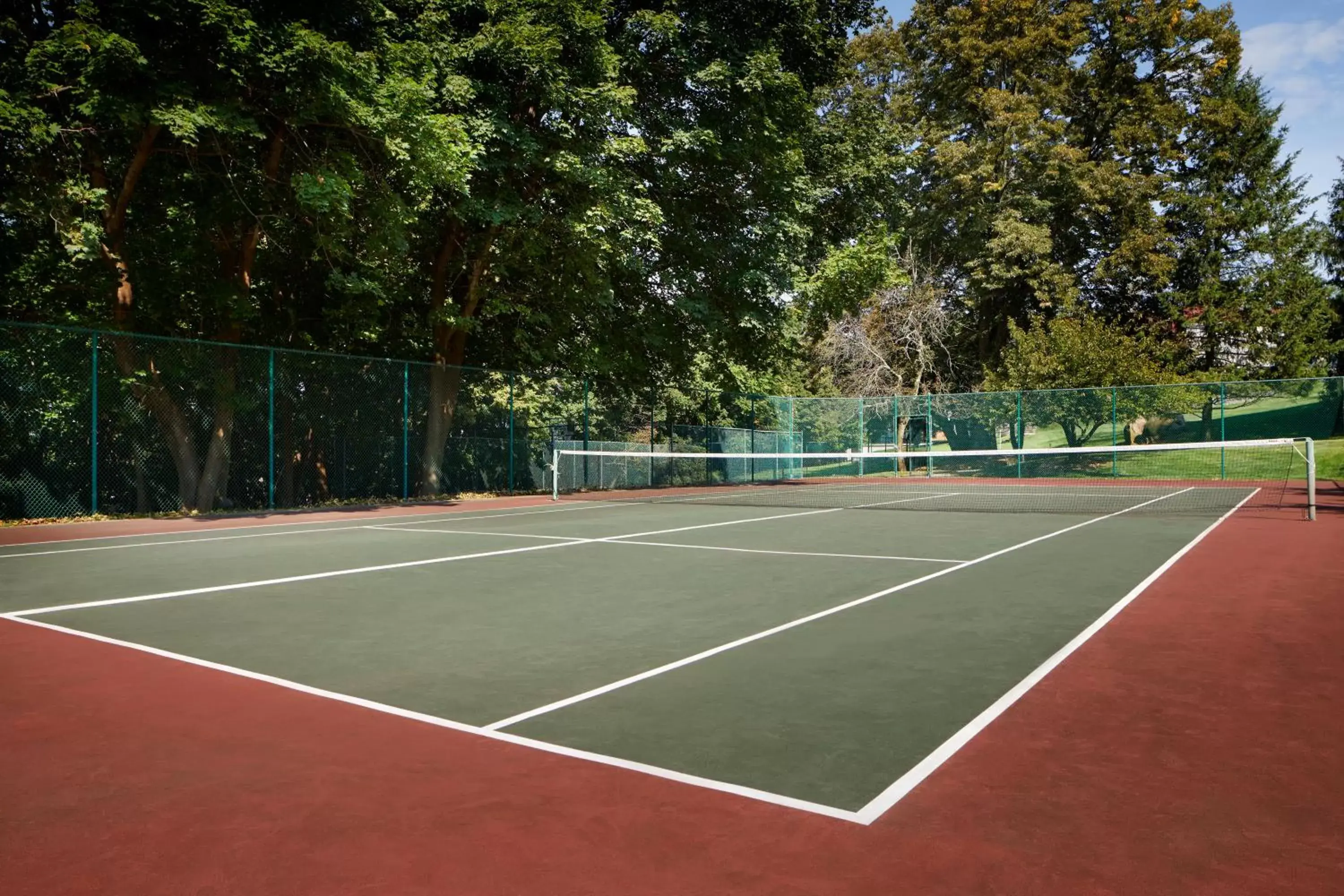Tennis court, Tennis/Squash in Tarrytown House Estate on the Hudson