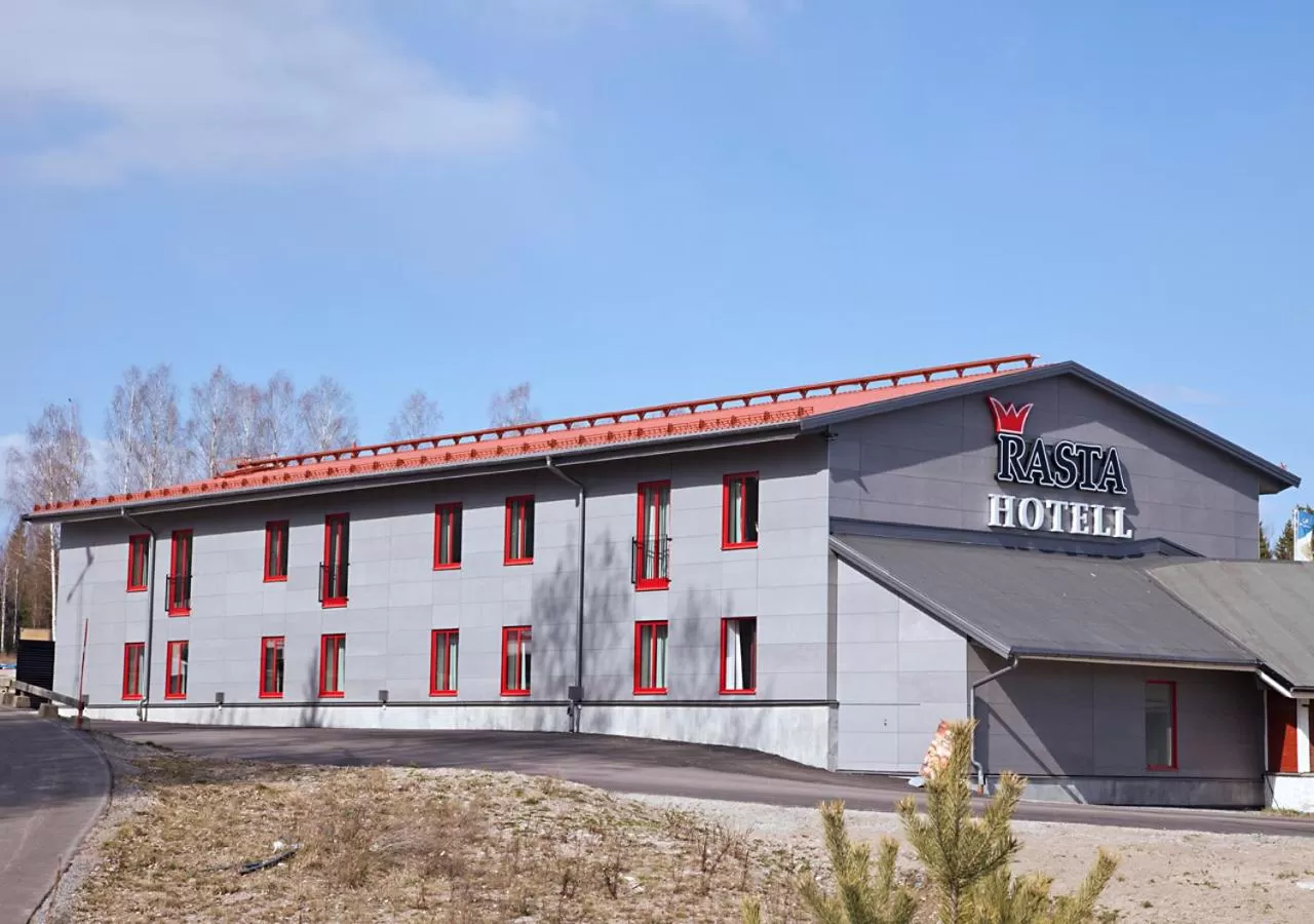 Property building in Rasta Grums