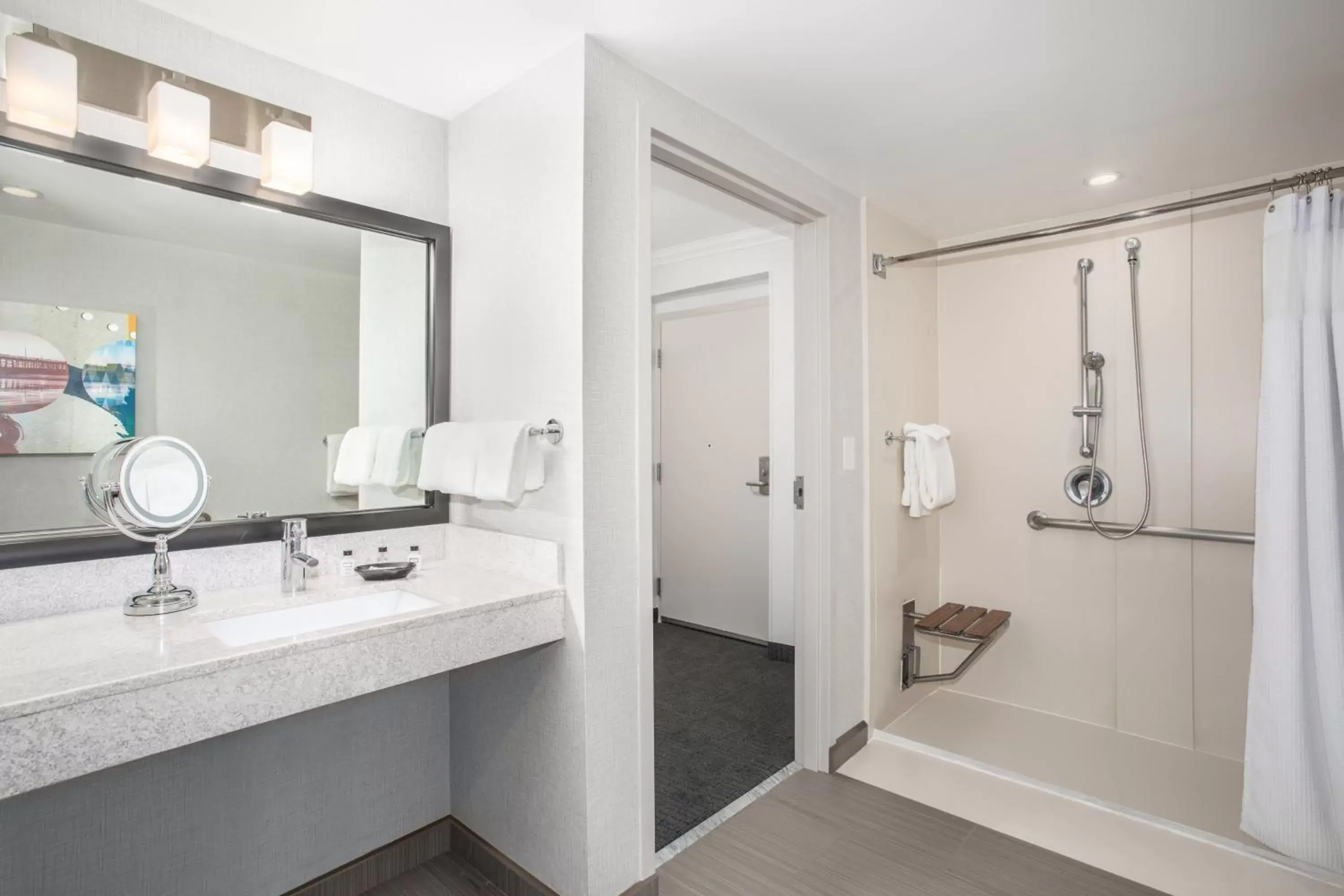 Photo of the whole room, Bathroom in Crowne Plaza Costa Mesa Orange County, an IHG Hotel